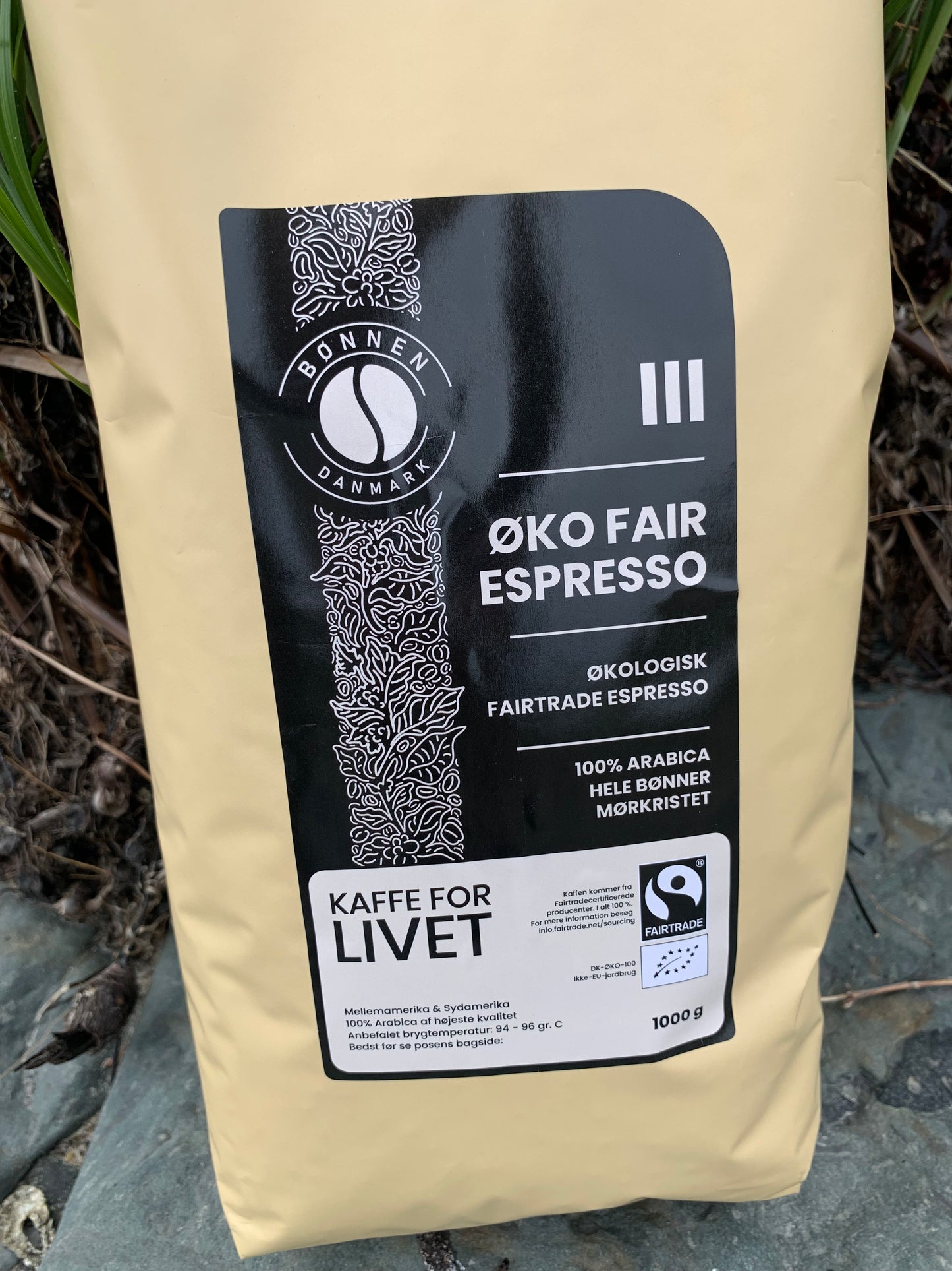 Ganze Espressobohnen - handgepflückt und biologisch 1 kg.
