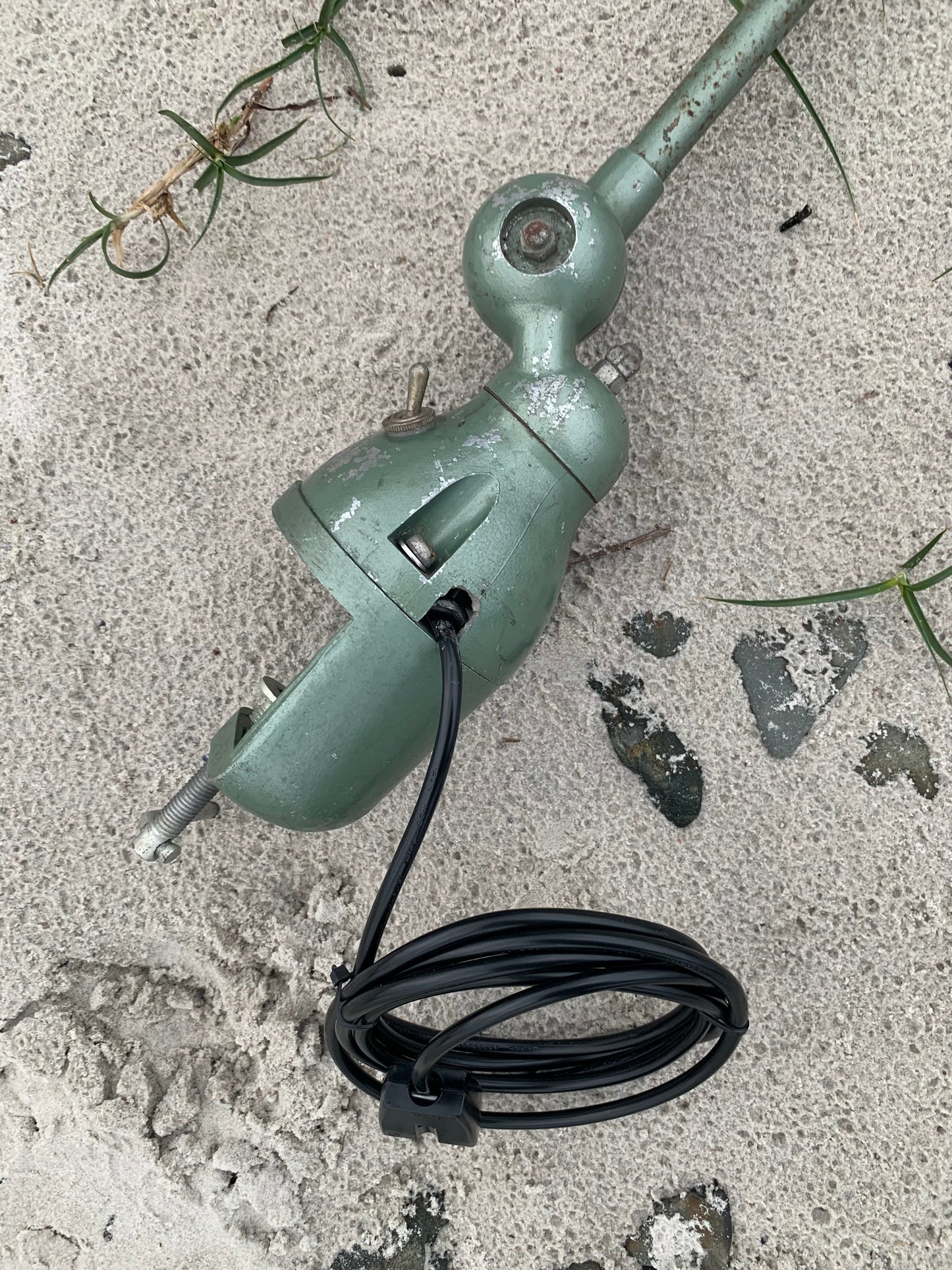 Jieldé mit 2 Armen und Tischbeschlag - Grün