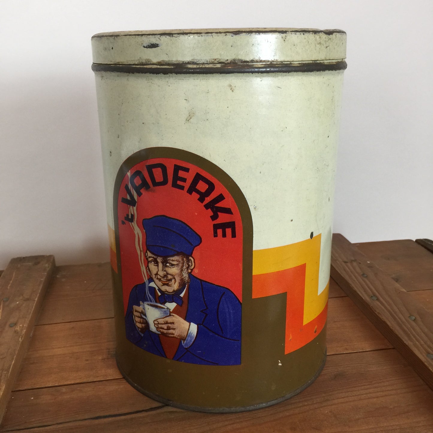 Alte feine Kaffeedose aus Belgien