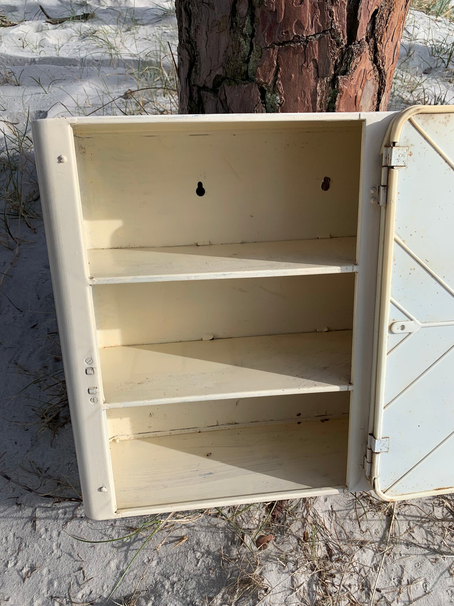 Doppel-Arztschrank mit Spiegel