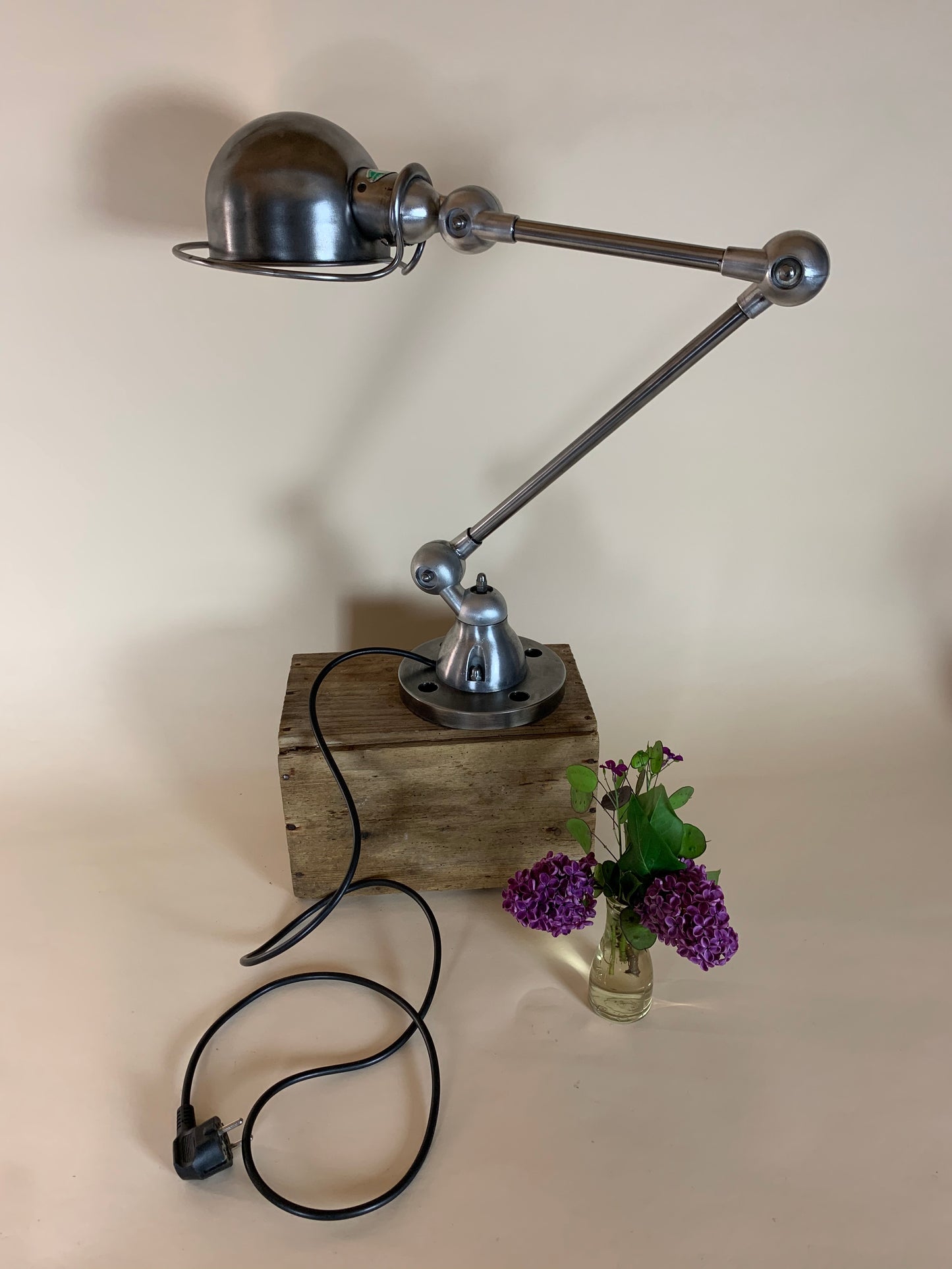 Jieldé Lampe mit 2 Armen und schönem Fuß