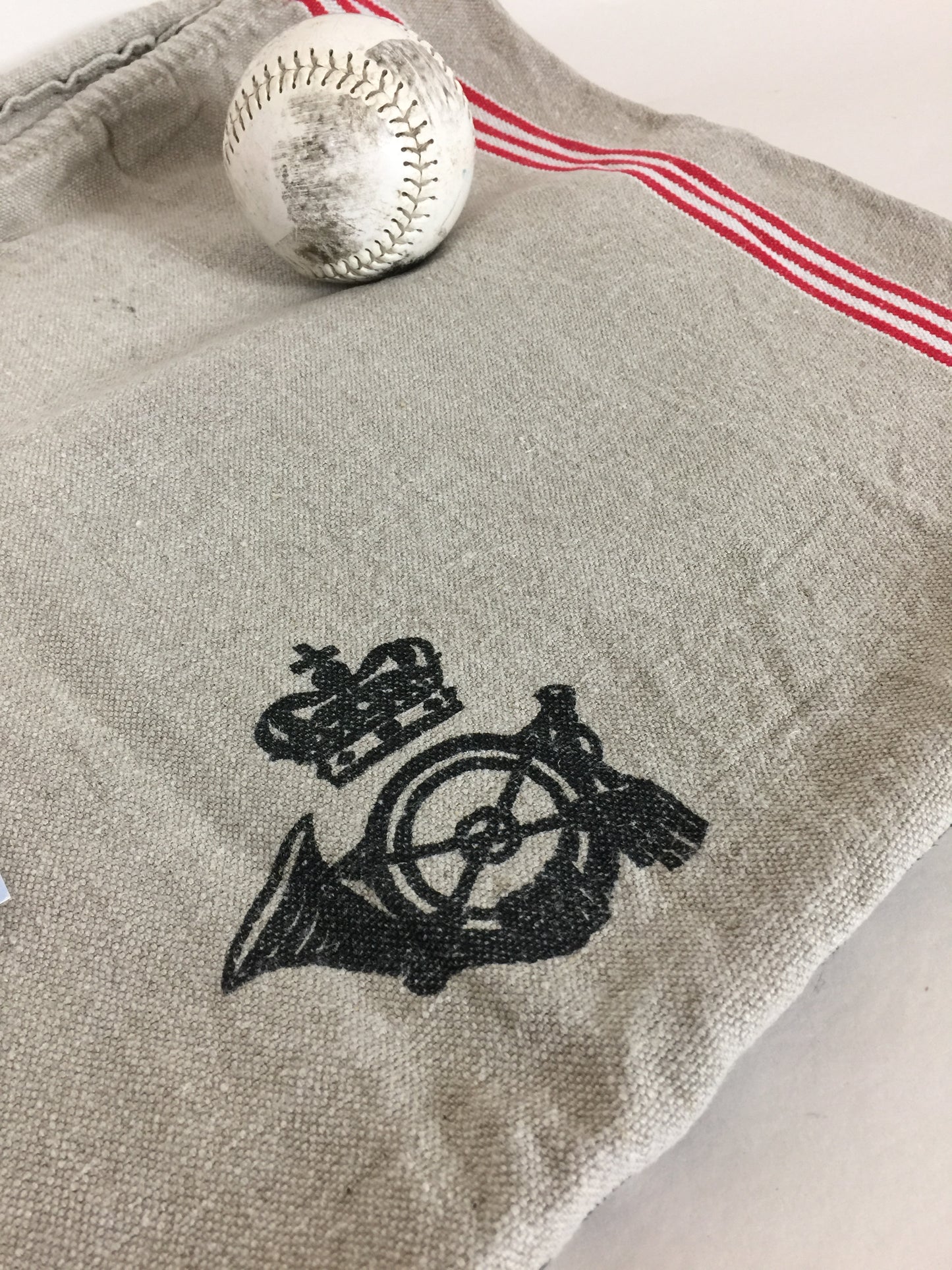 Alte dänische Posttasche von 1983