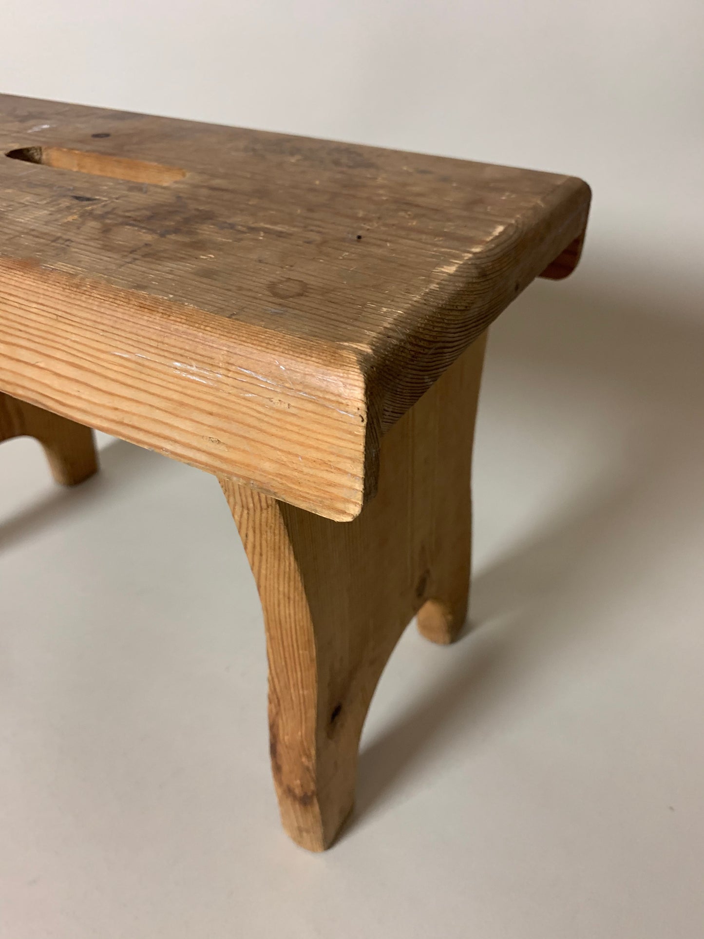 Hocker aus Holz