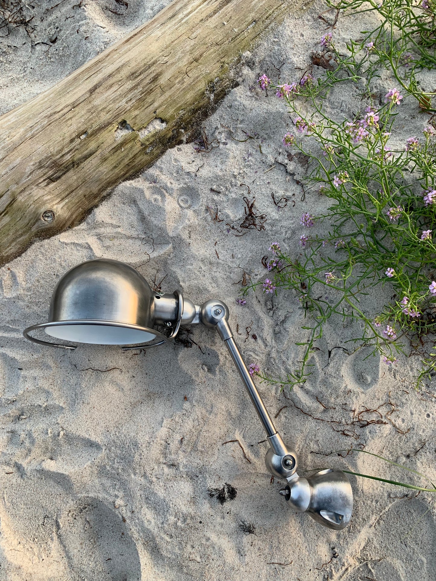 Schöne Jieldé-Lampe mit einem Arm