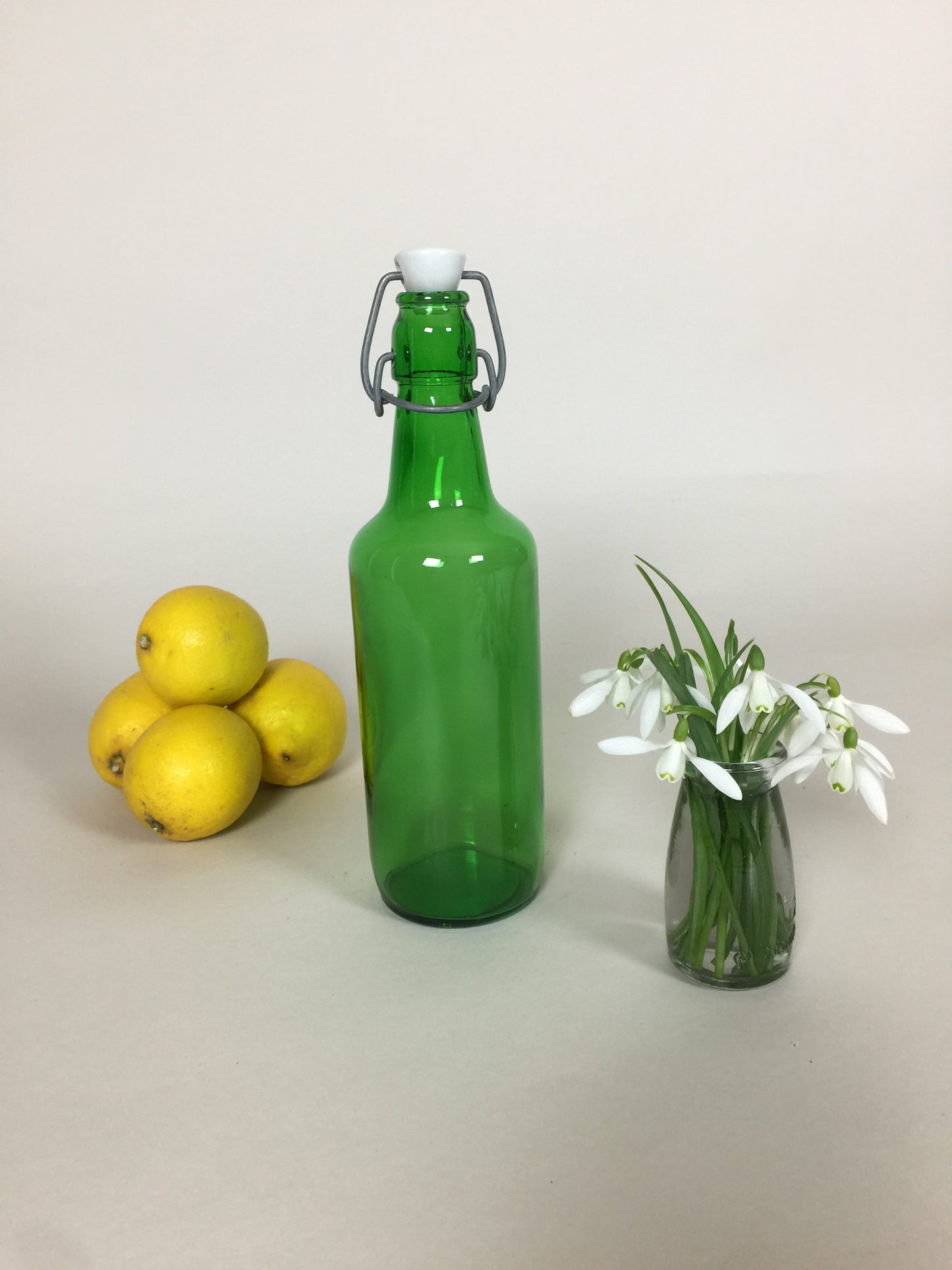 Grüne Patentflasche aus Schweden