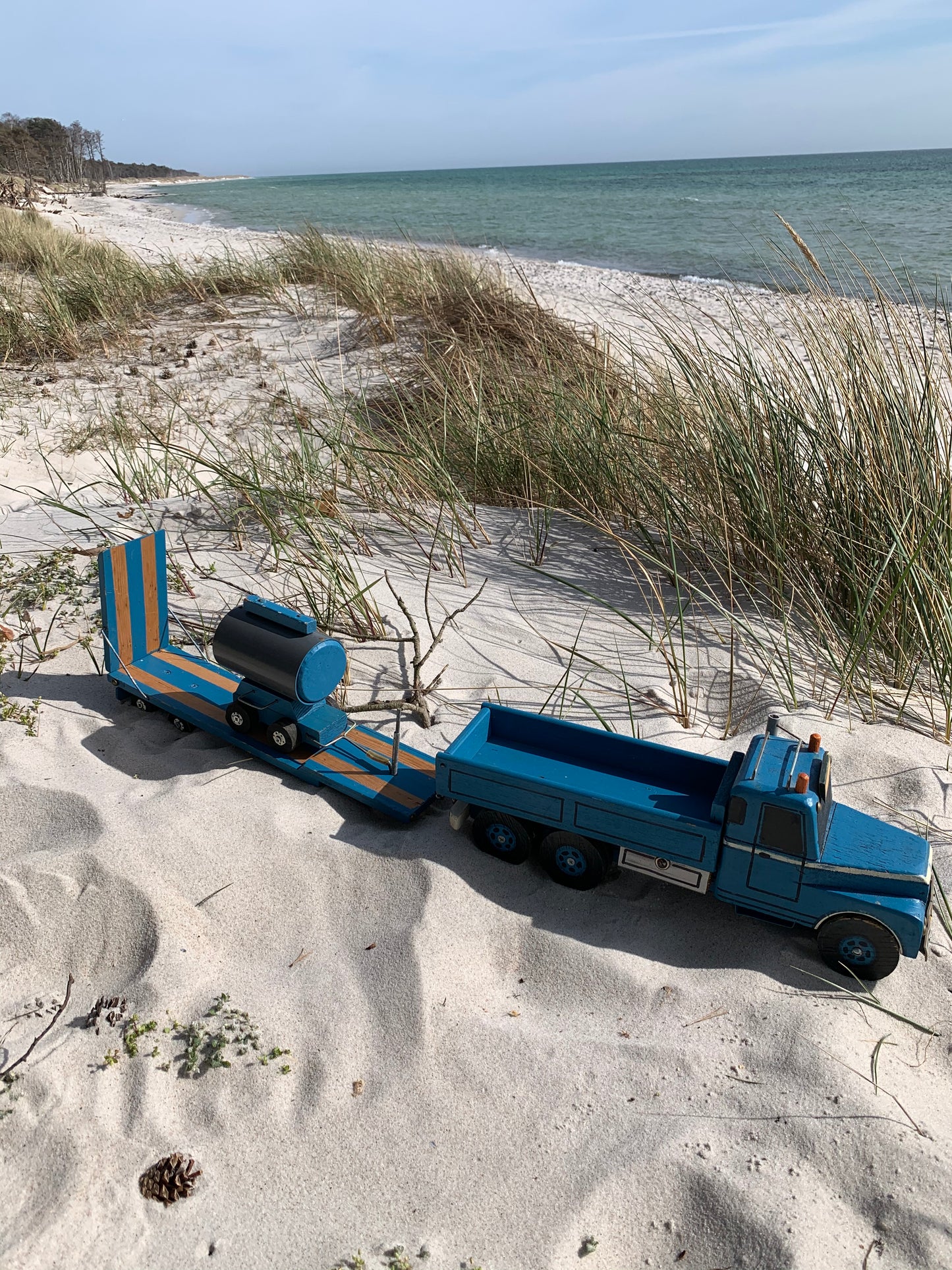 Großer LKW mit Anhänger (Shell)