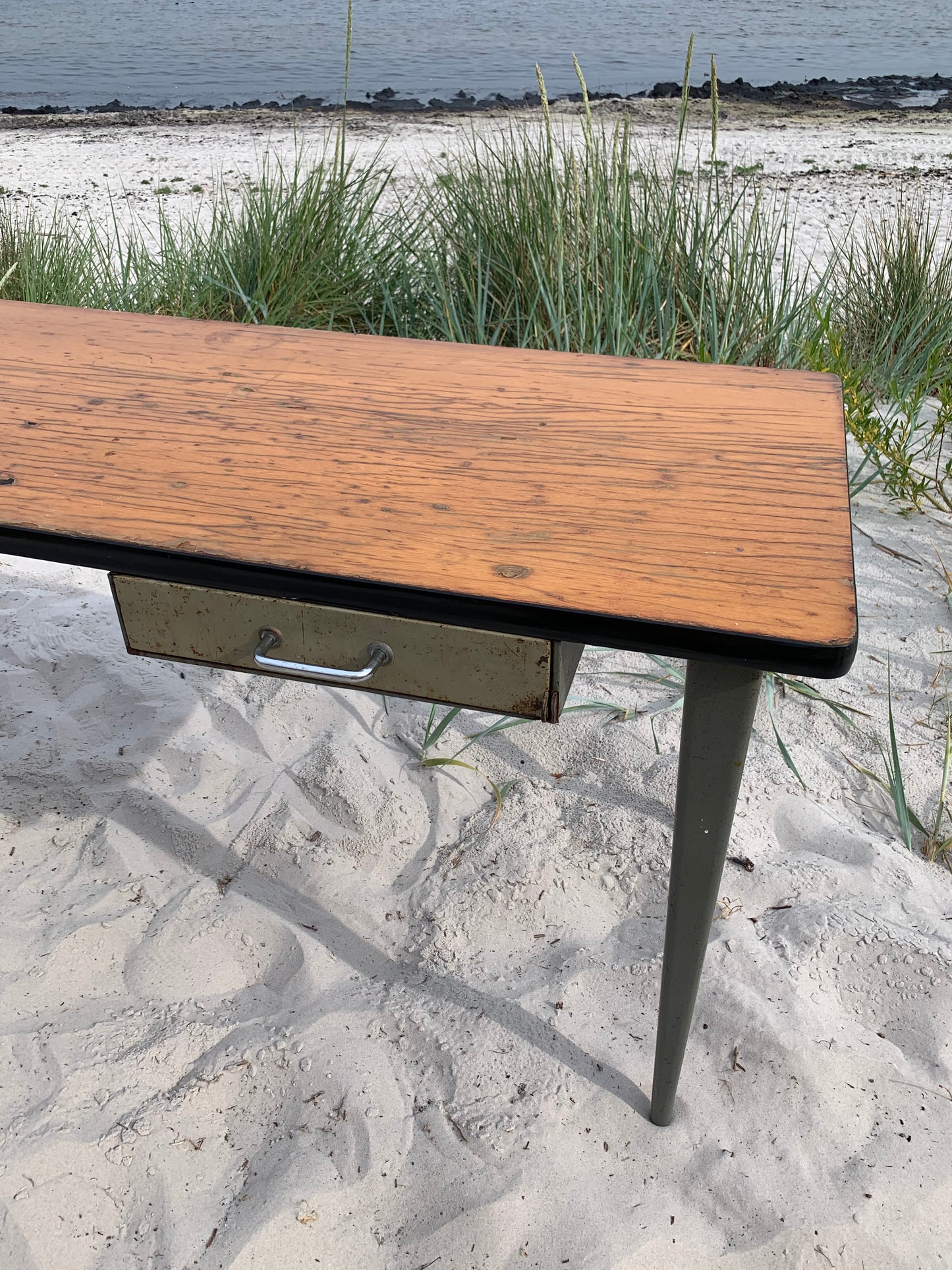 Industrieller Tisch