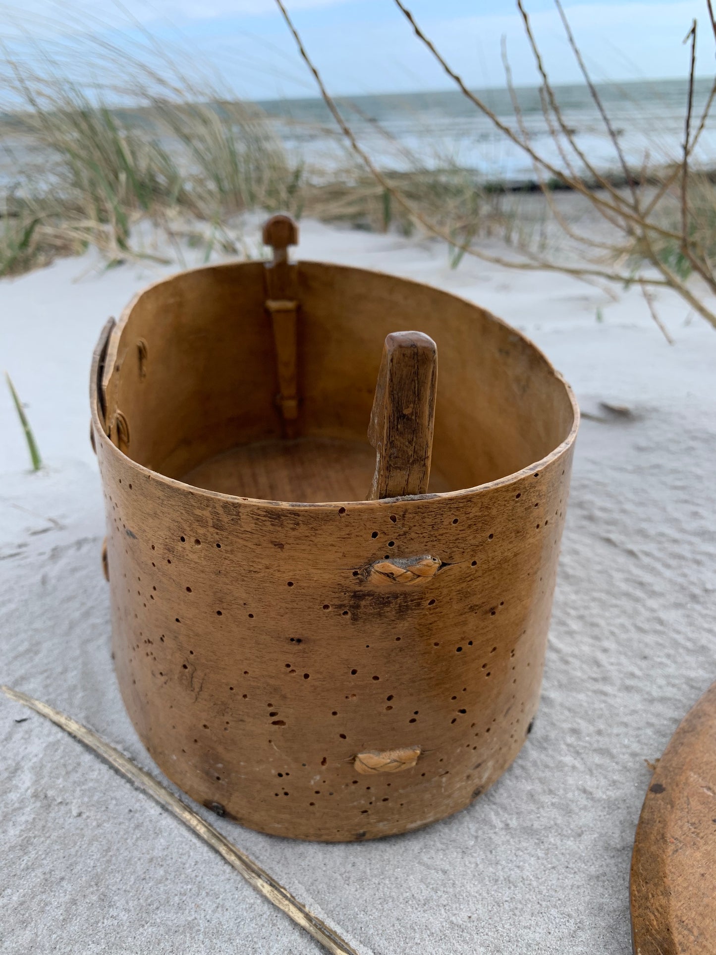 Holzkiste mit Deckel