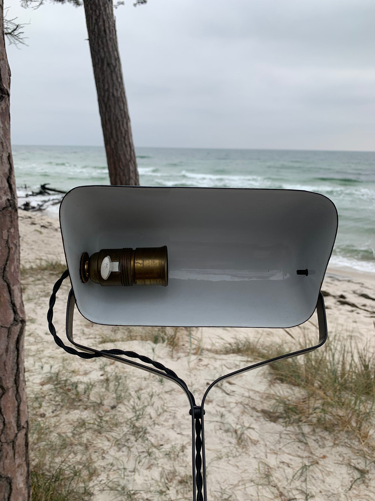 Notarlampe mit Emailschirm