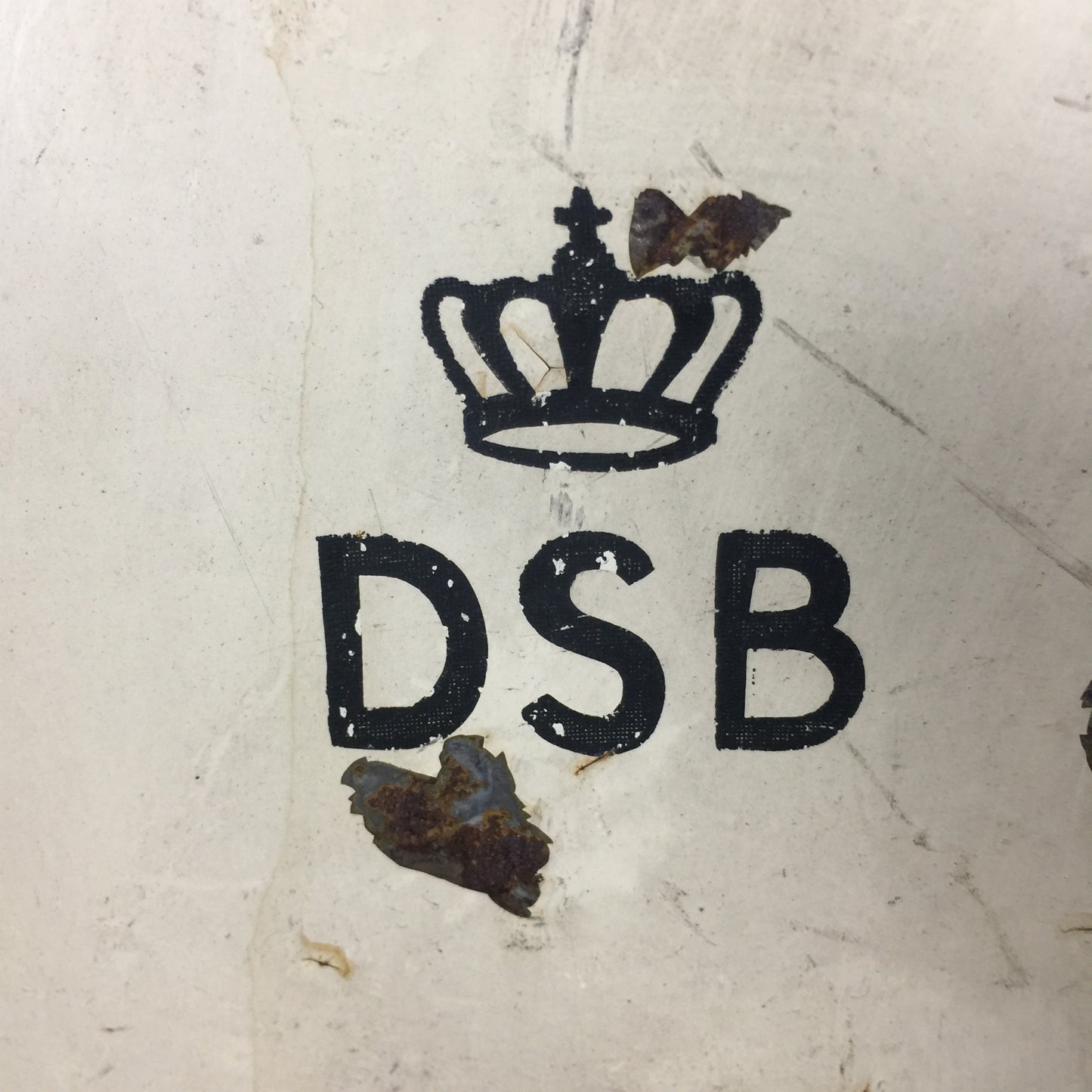 Sehr grober DSB-Halter für Papierhandtücher