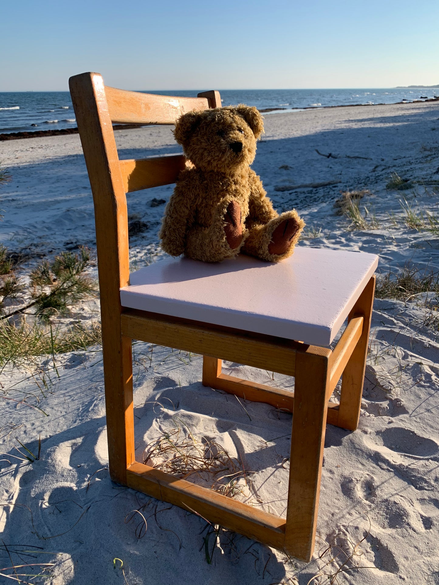 Kinderstuhl aus Holz mit Sitzfläche in rosa - Der Preis gilt pro STCK.
