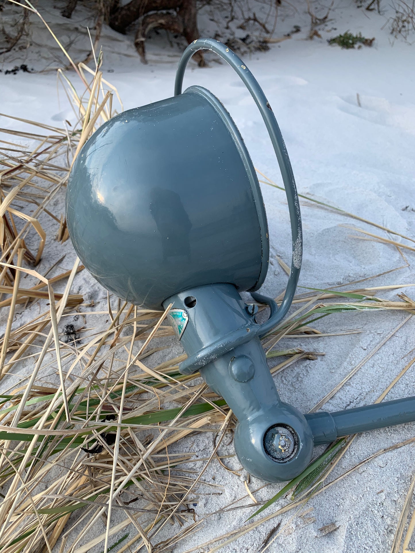 Jieldé Wandleuchte in Grau mit viel Patina
