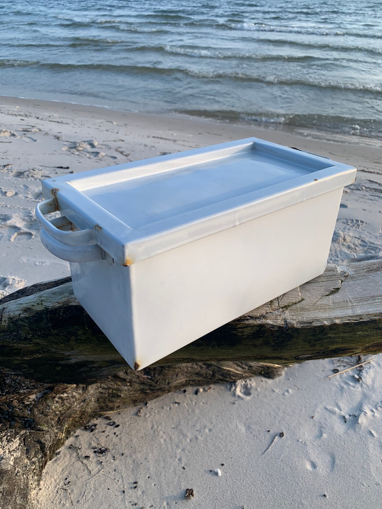 Glud und Marstrand Emaildose mit Deckel