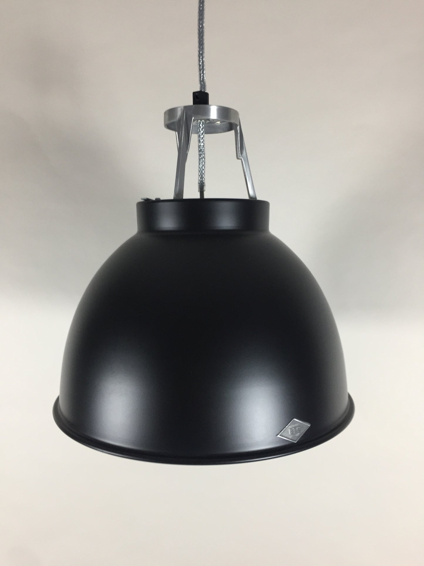 Original BTC Lampe - Titan in Schwarz