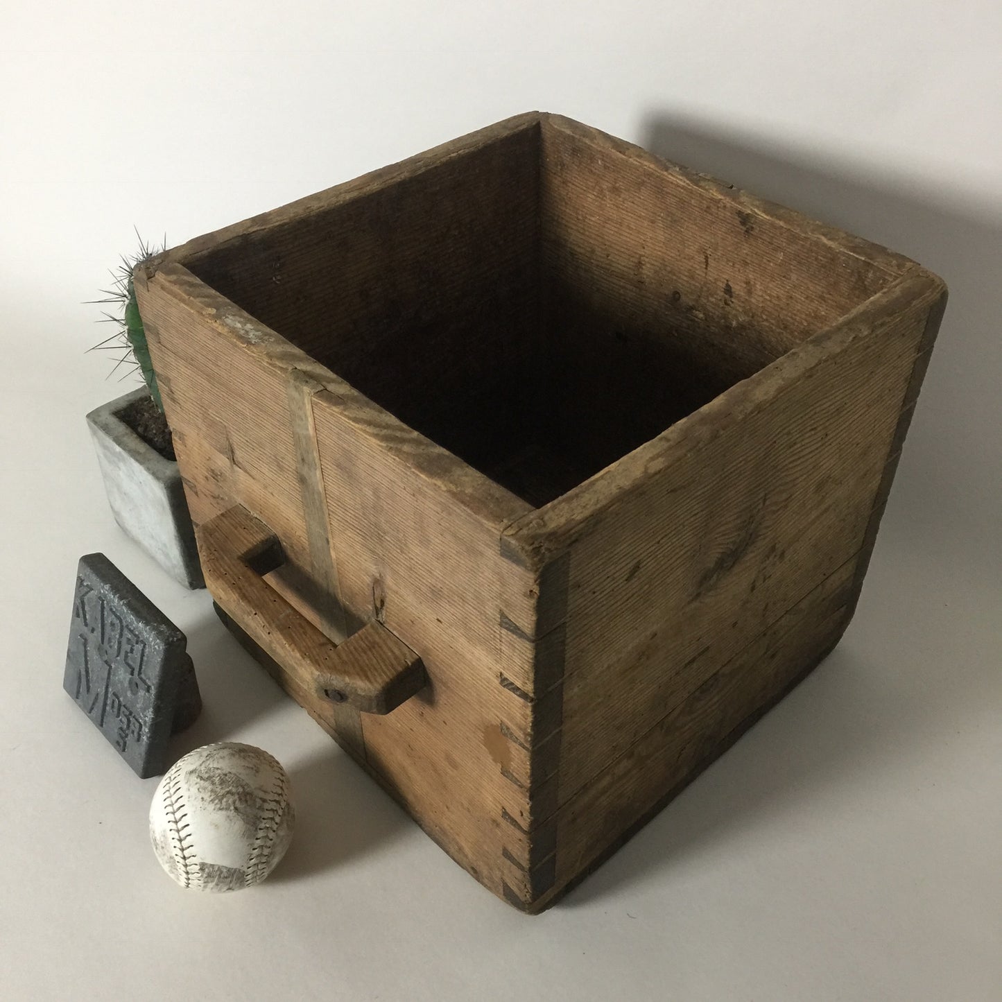 Die schönste Holzkiste im Laden