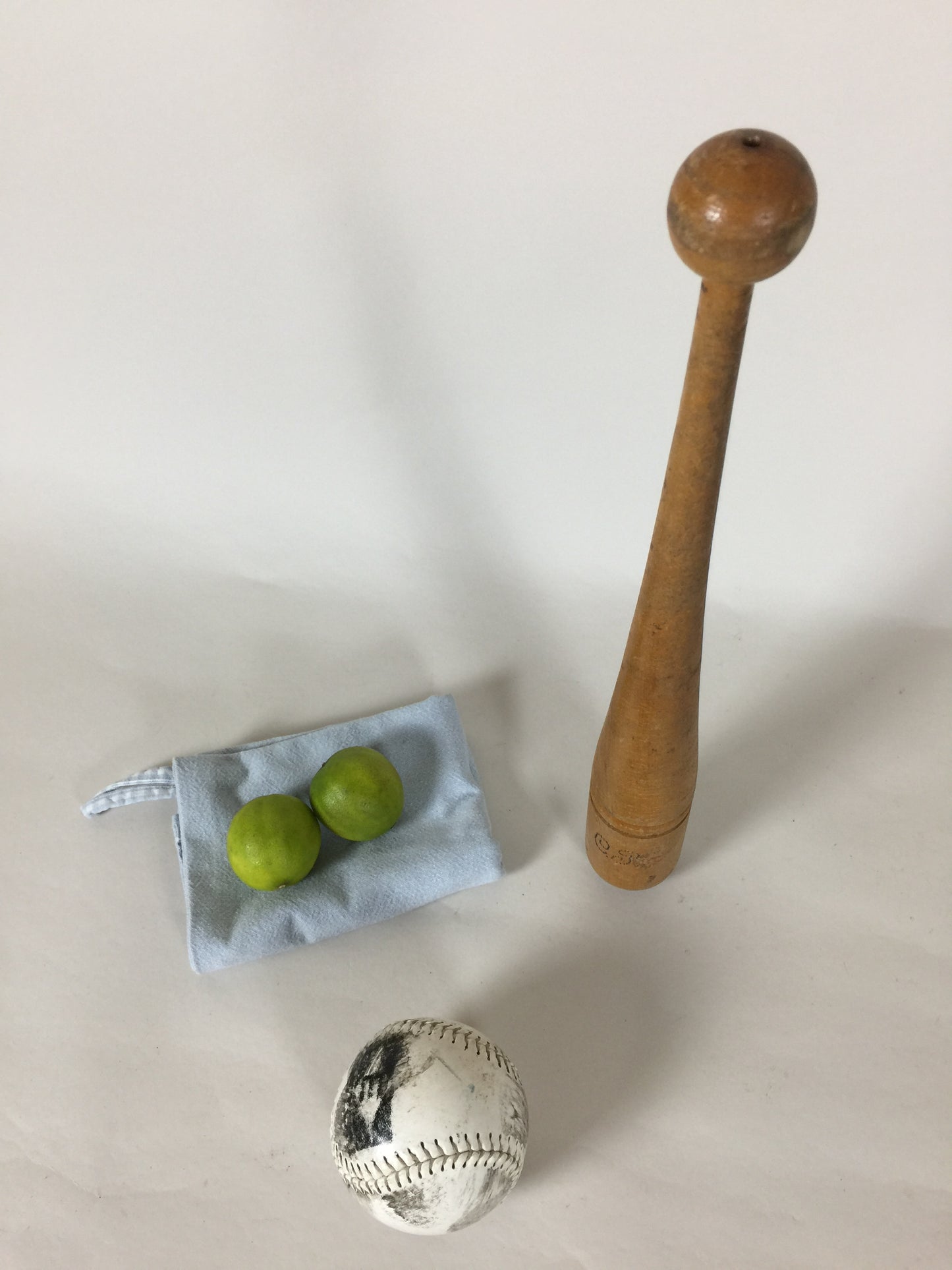 Ein wertvoller Kegel mit den Initialen von jemandem