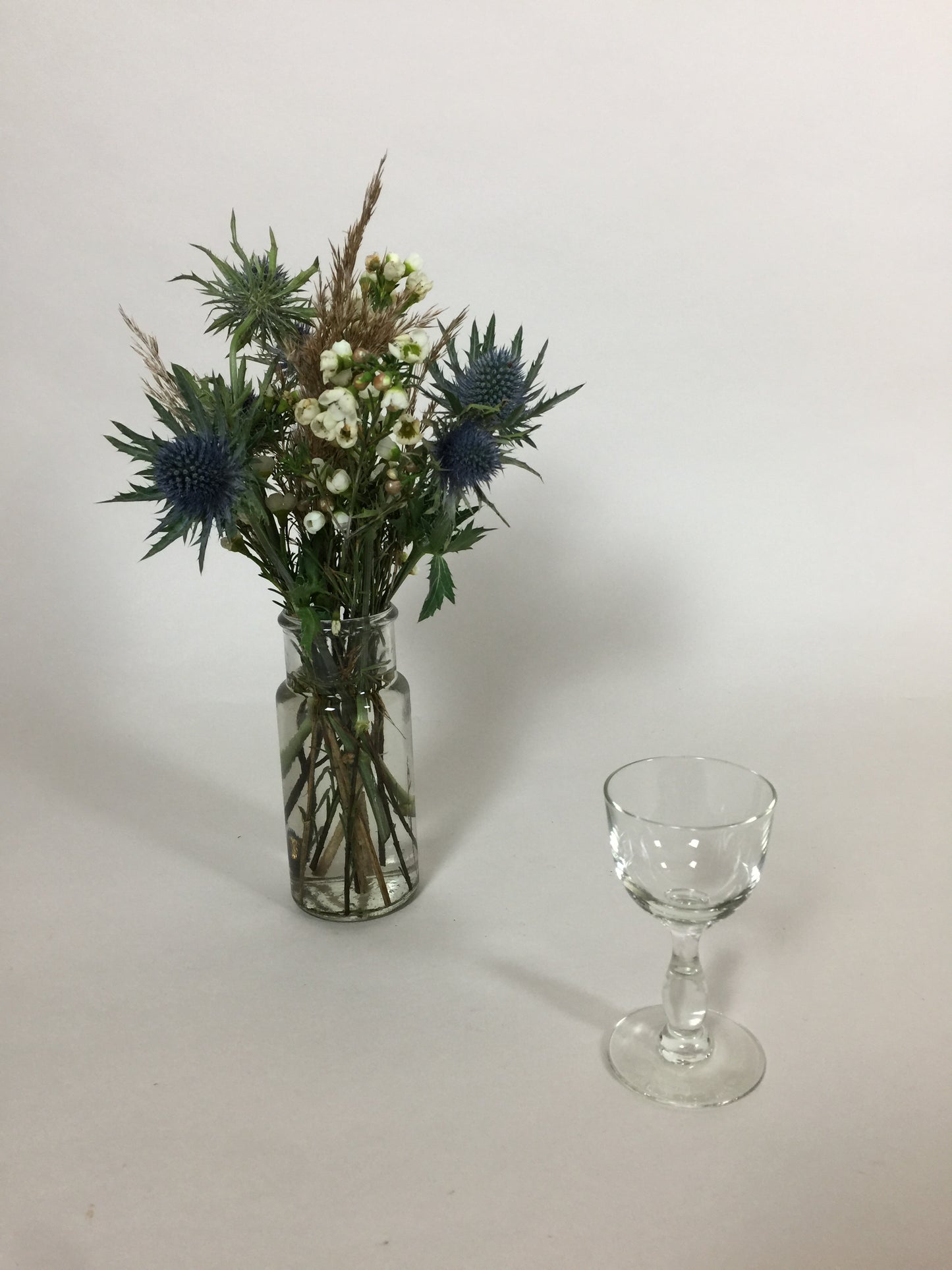 Schönes kleines dekoratives Glas
