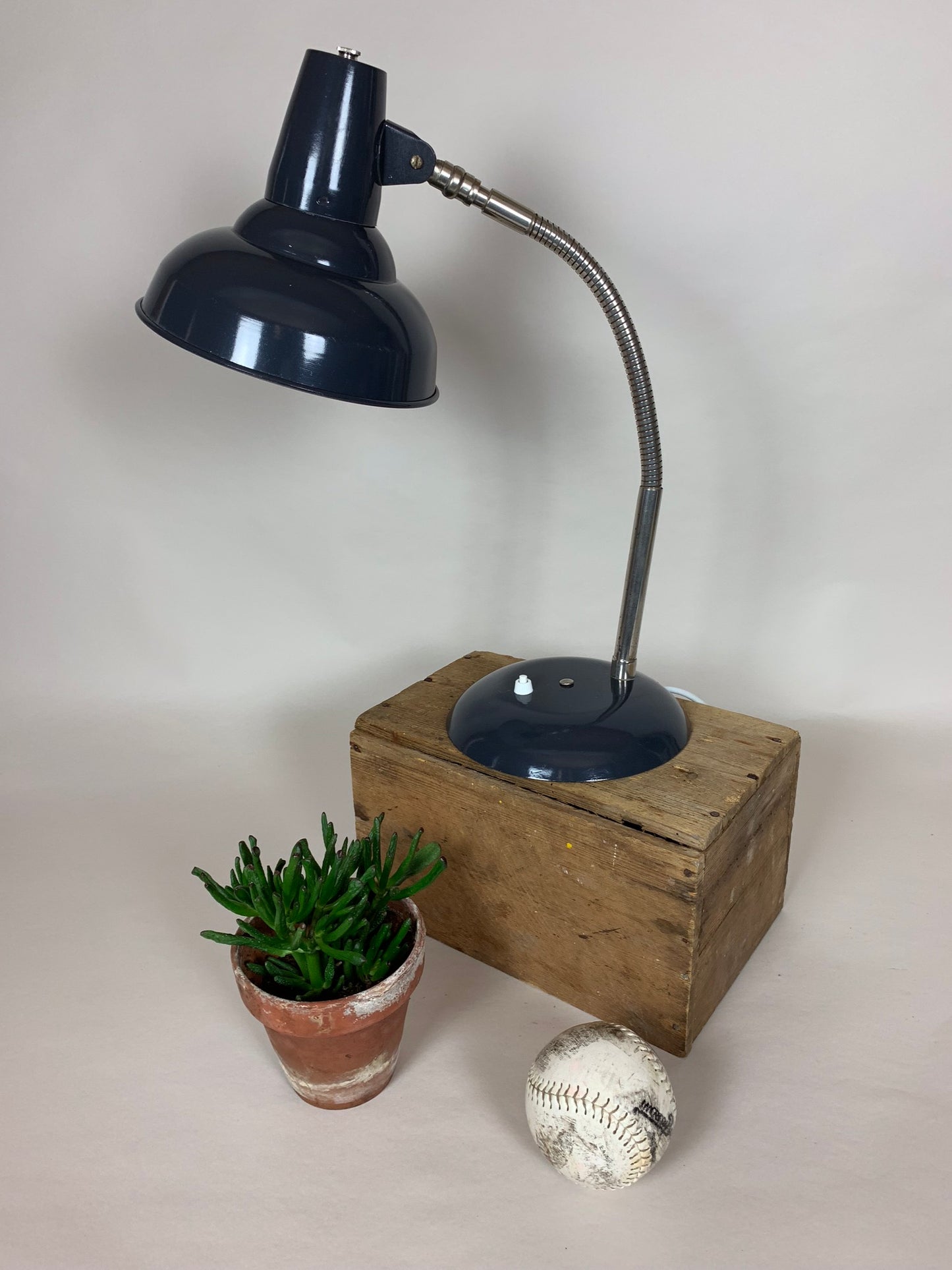 Schöne graue Lampe