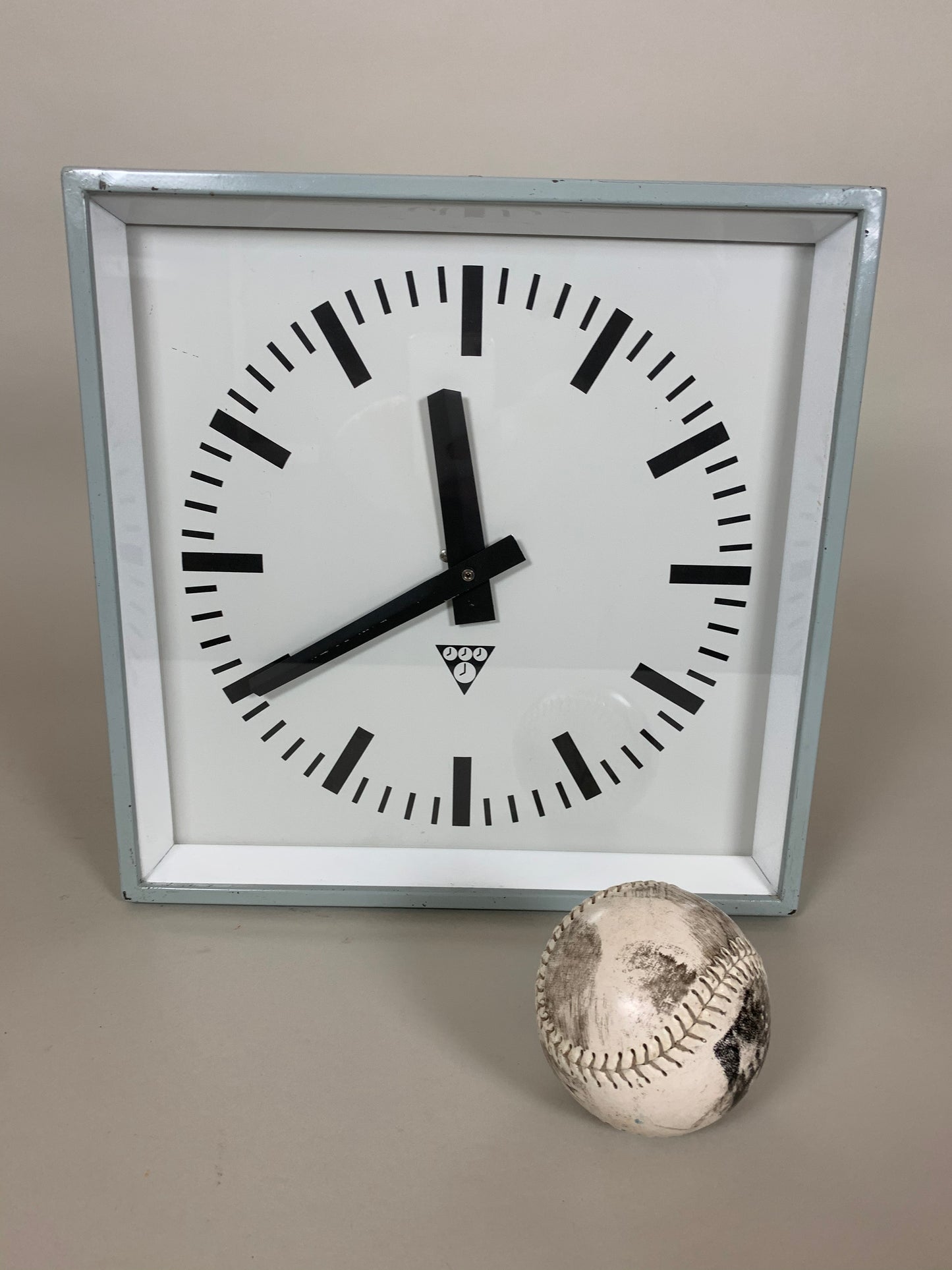 Industrielle Uhr