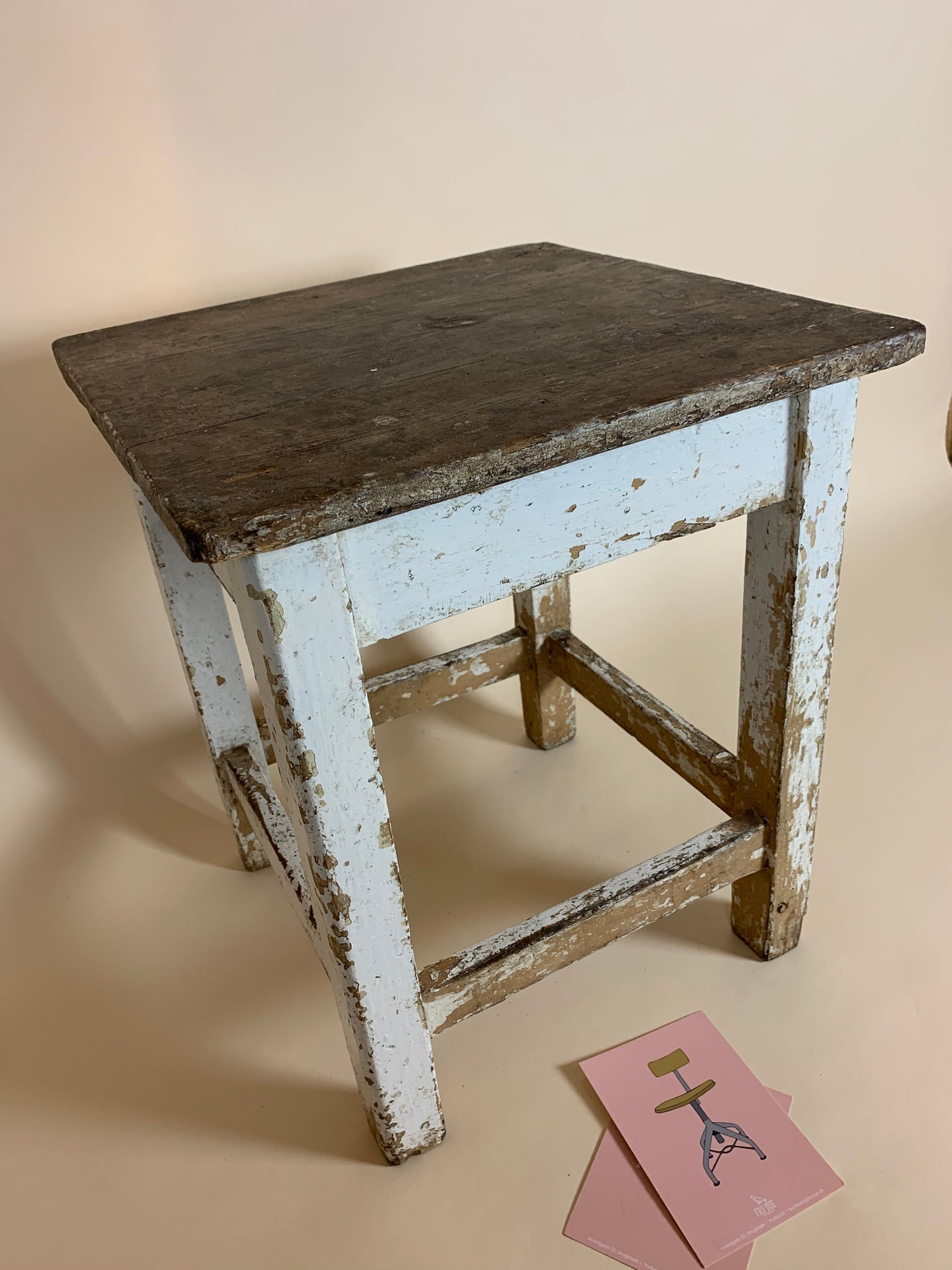 Der Hocker