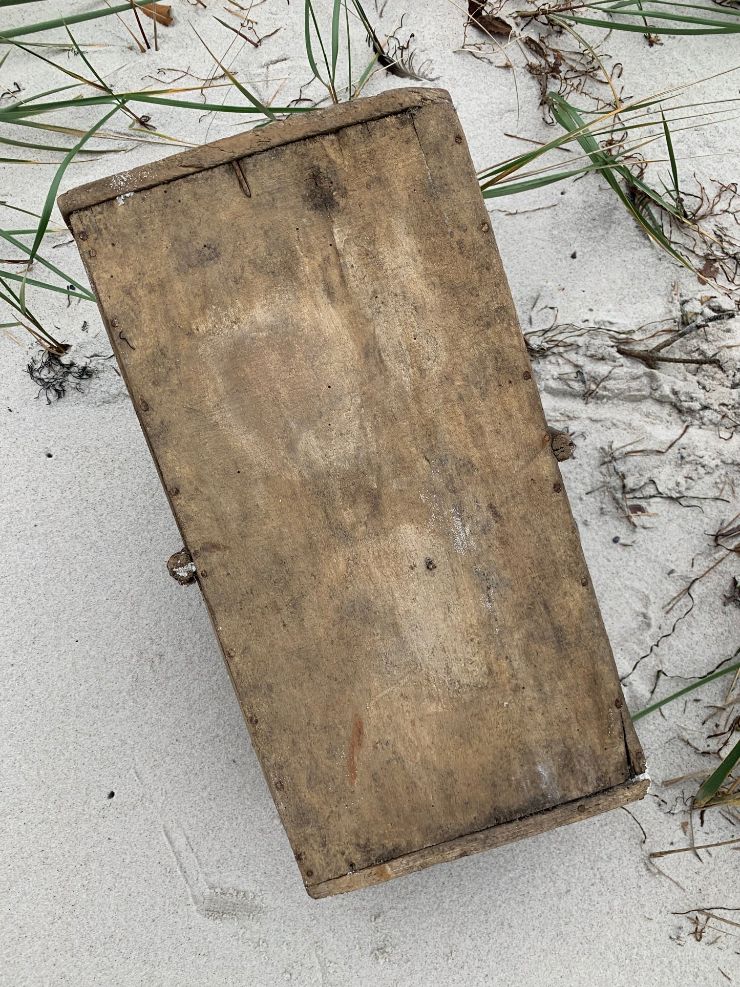 Französischer Korb mit Patina