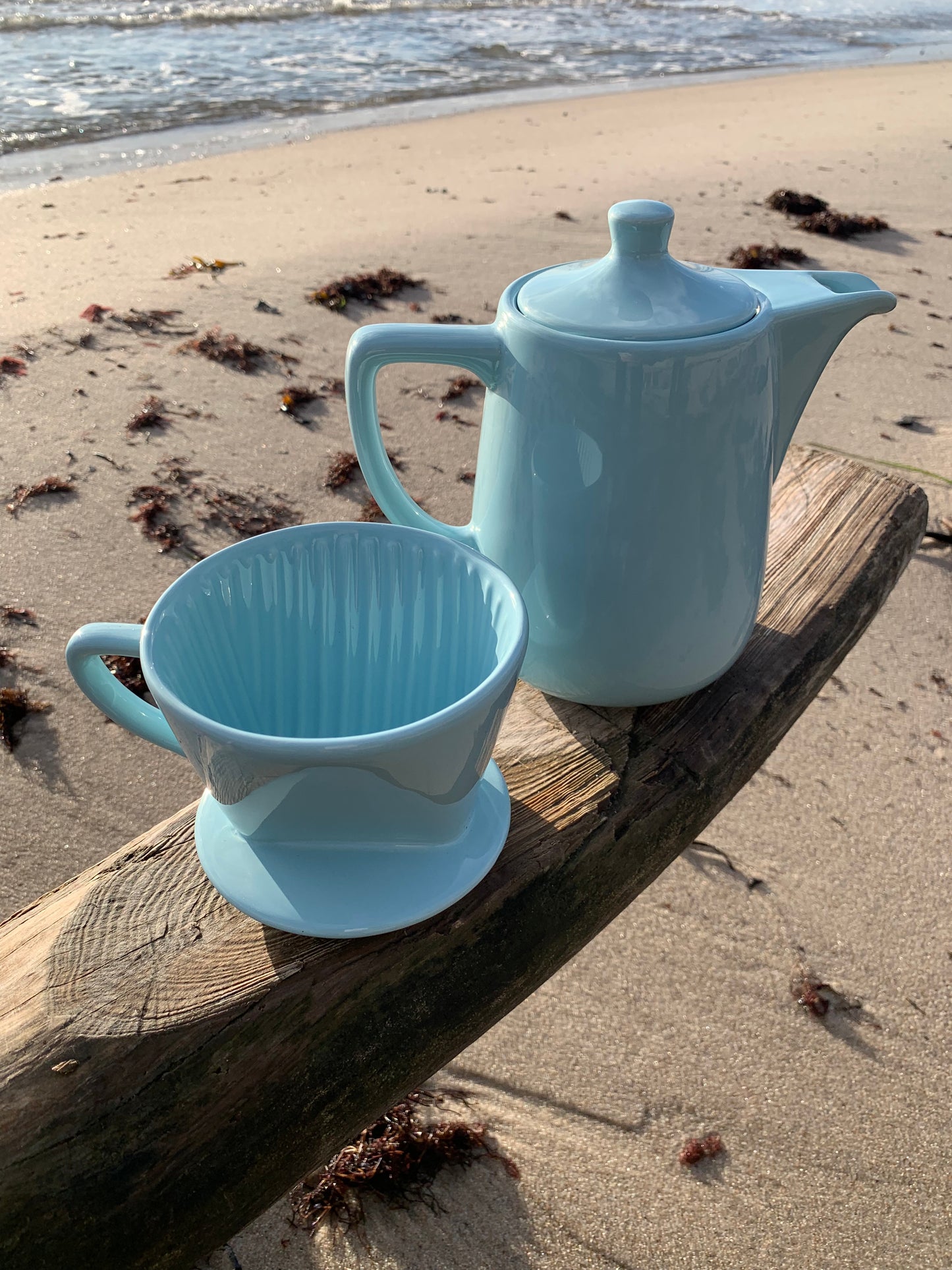 Porzellankrug mit Trichter