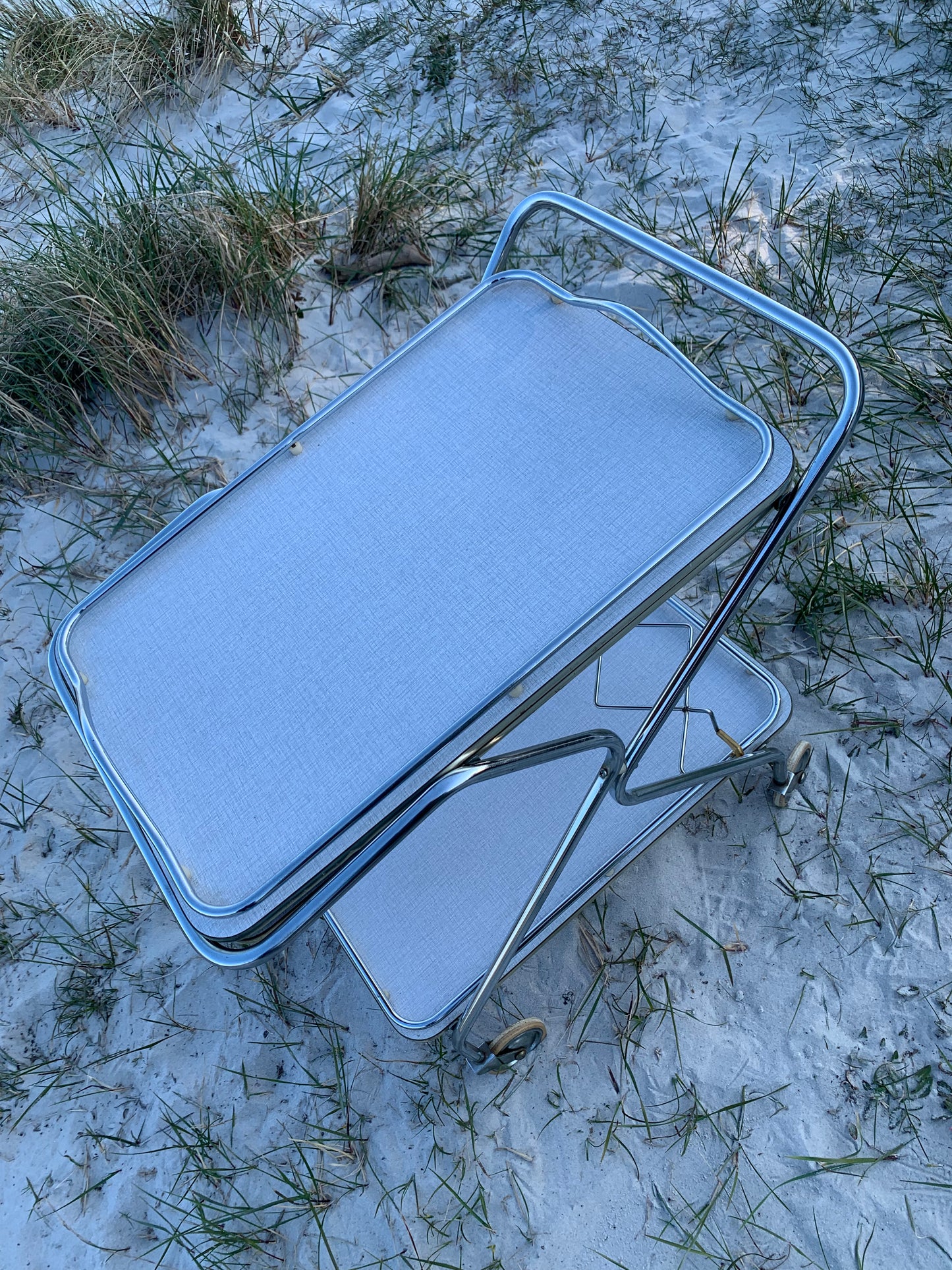 Barwagen mit Tablett