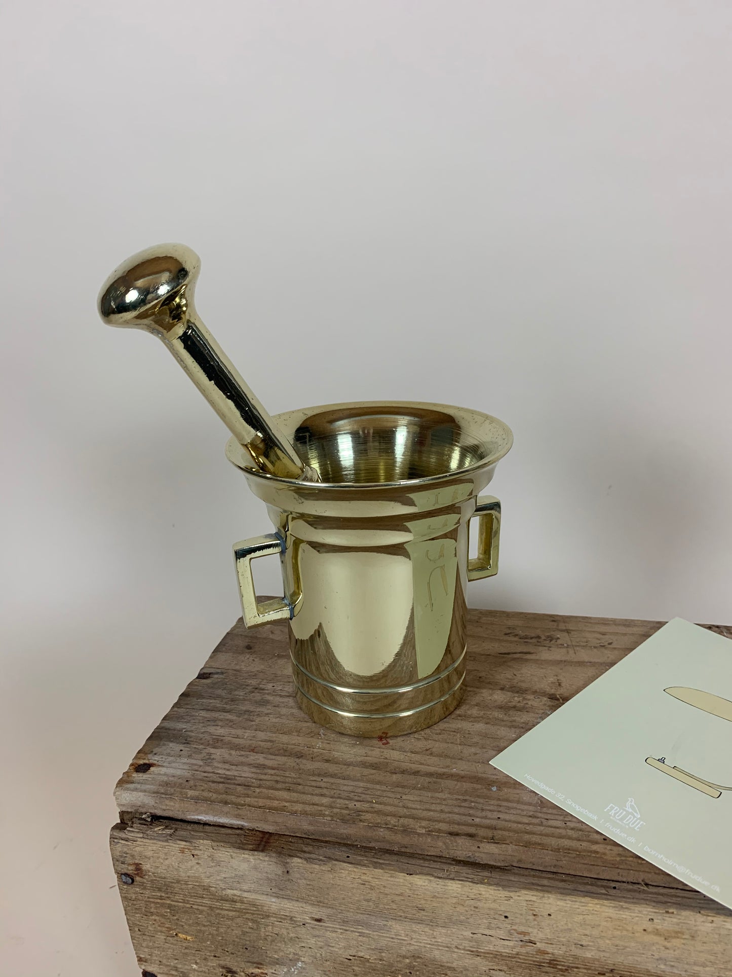 Mörser aus schwerem Messing