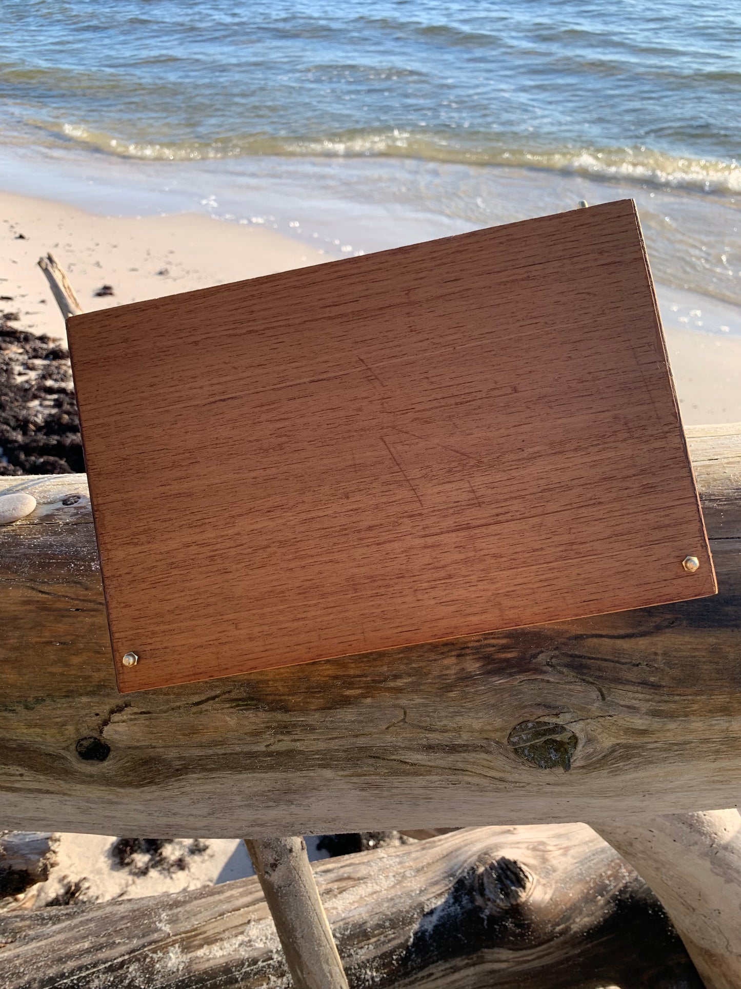 Regal aus Teakholz