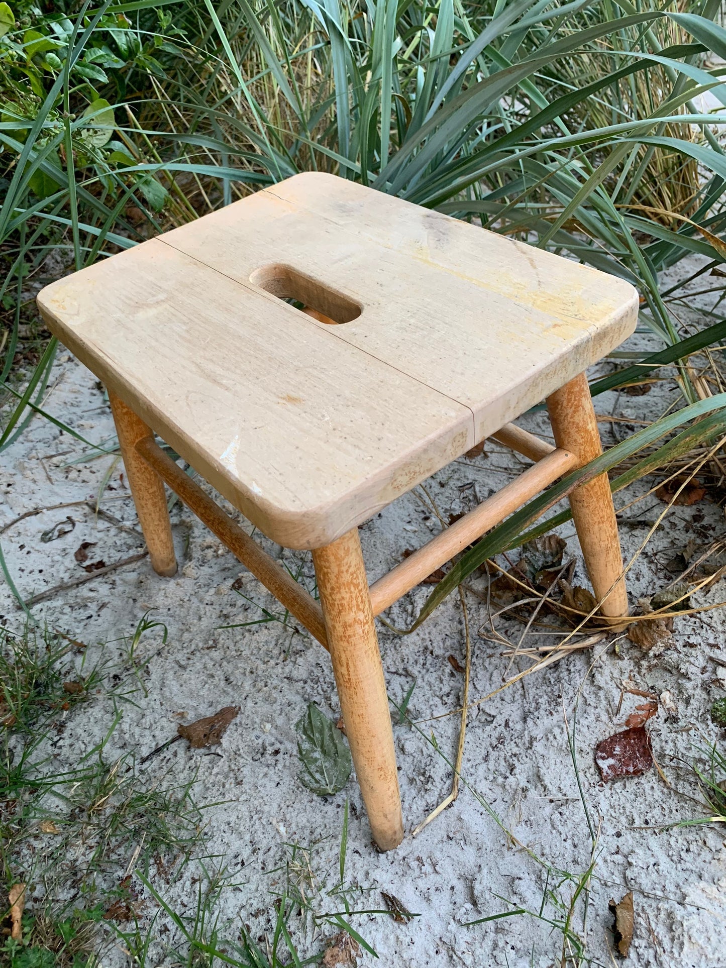 Hocker aus Holz
