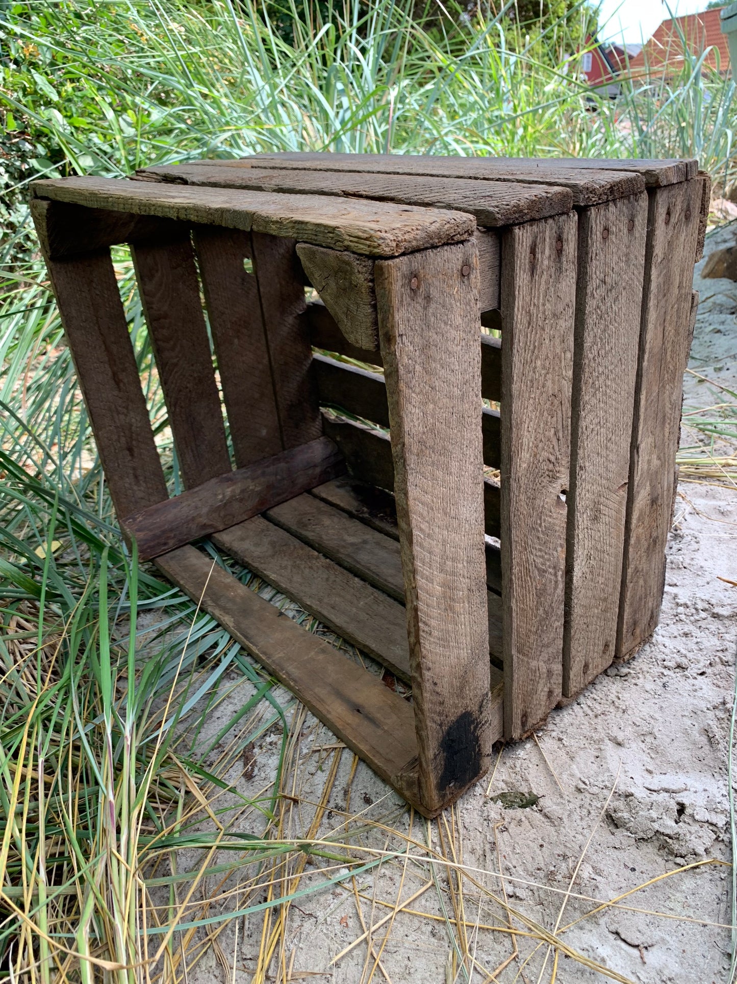 Alte Obstkiste mit Patina