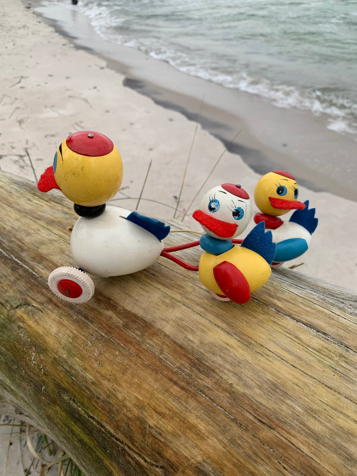 Brio-Ente mit Küken