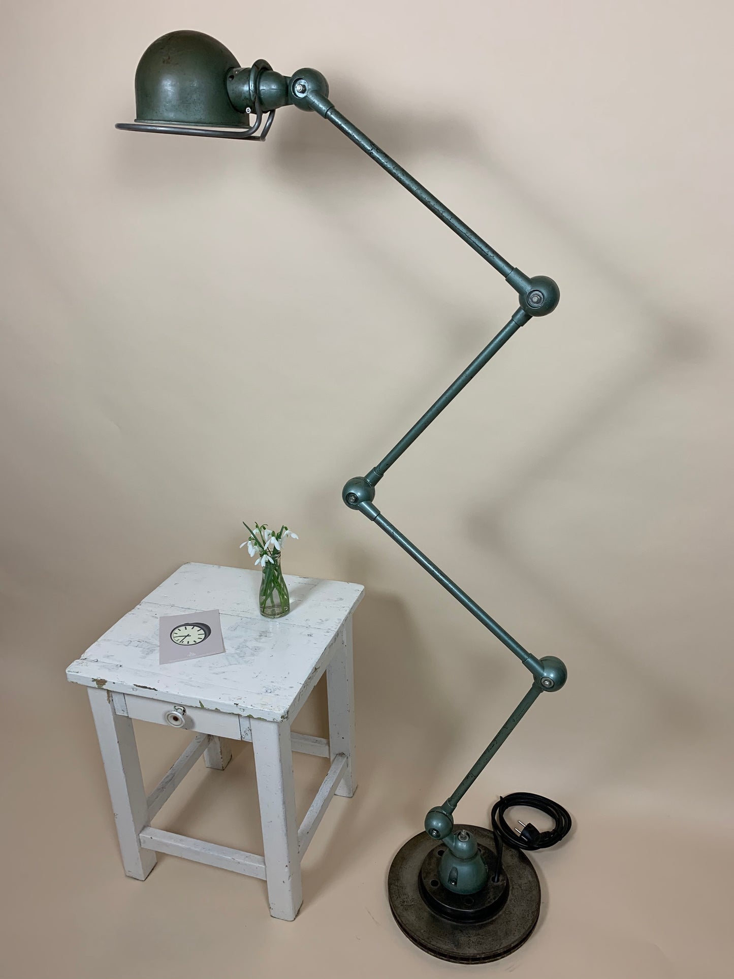 Original grüne Jieldé Stehlampe