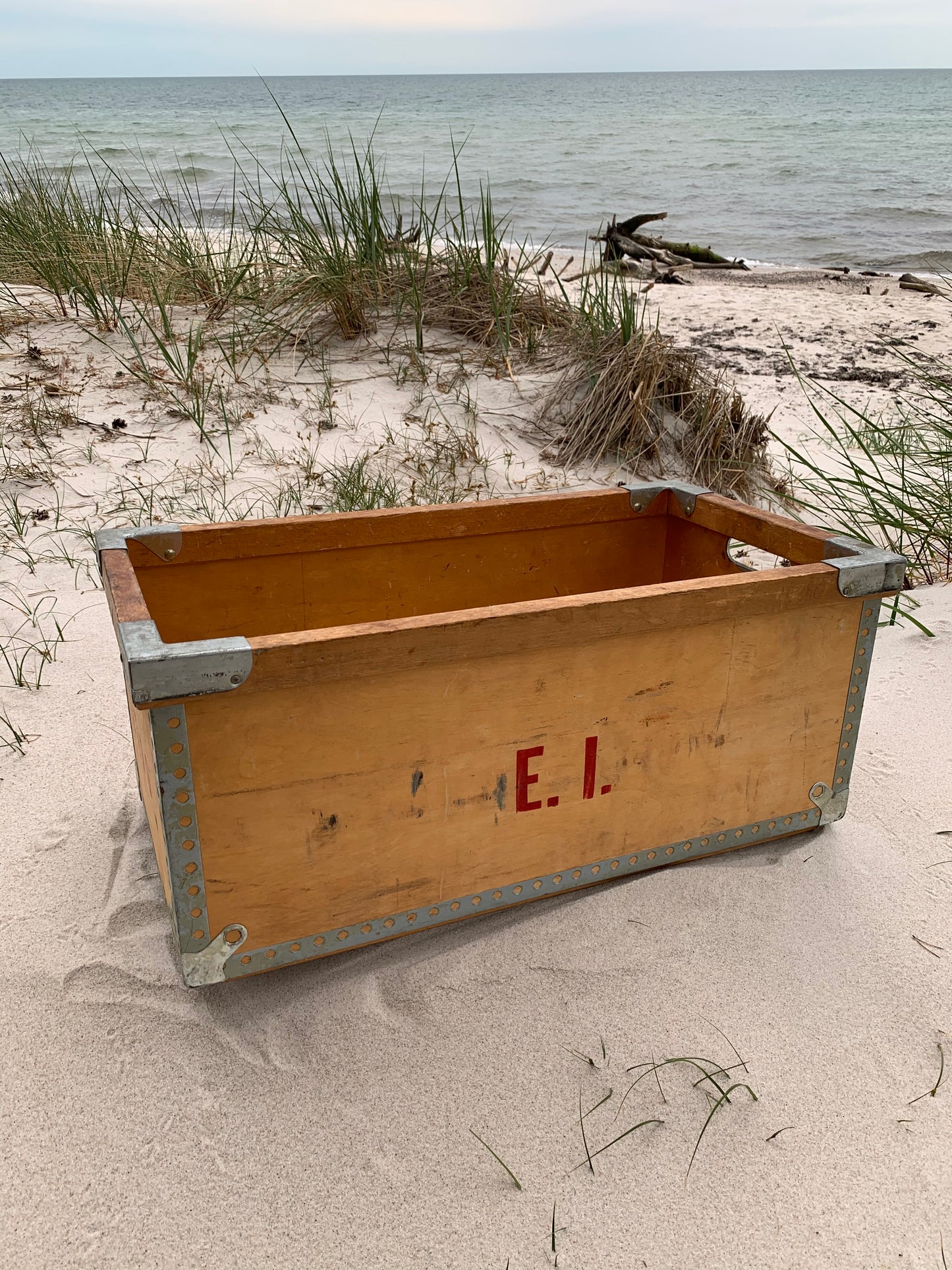 Box EI