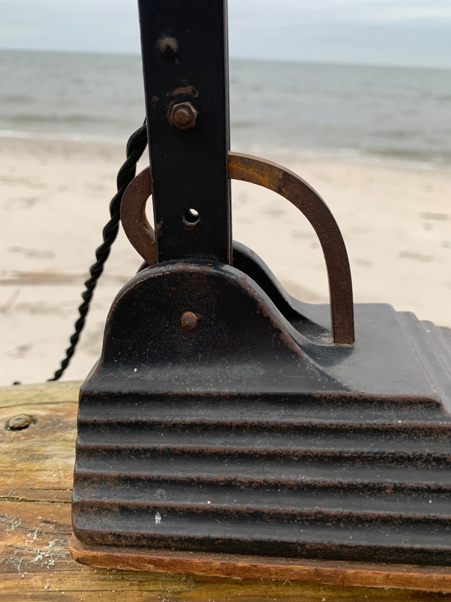Notarlampe mit Emailschirm
