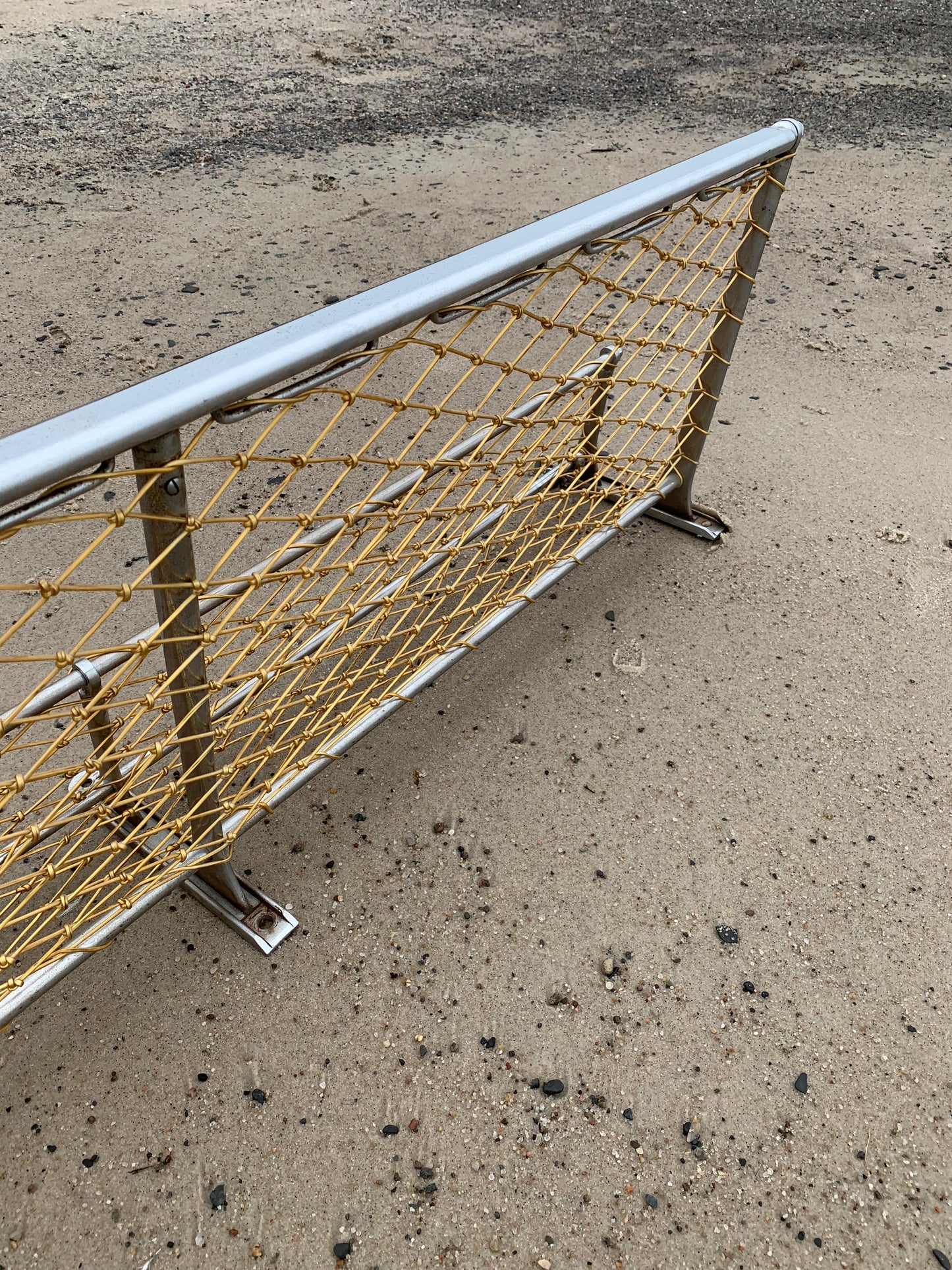 DSB Hutablage mit Netz