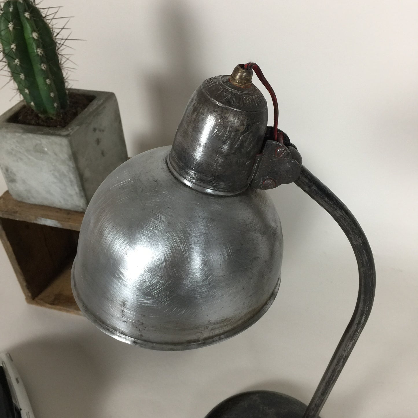 Kaiser Idell Tischleuchte Modell 6551