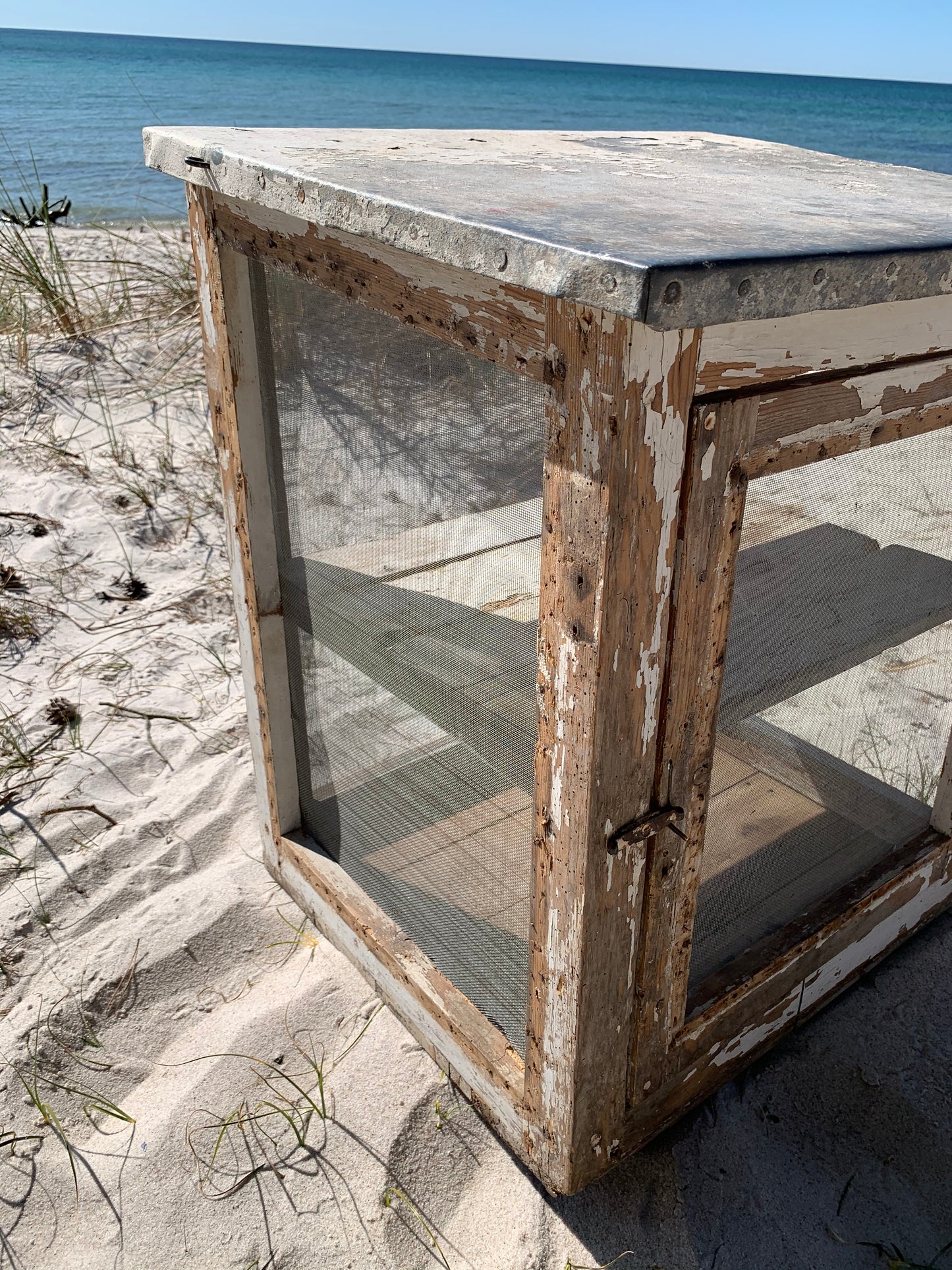 Fliegenschrank