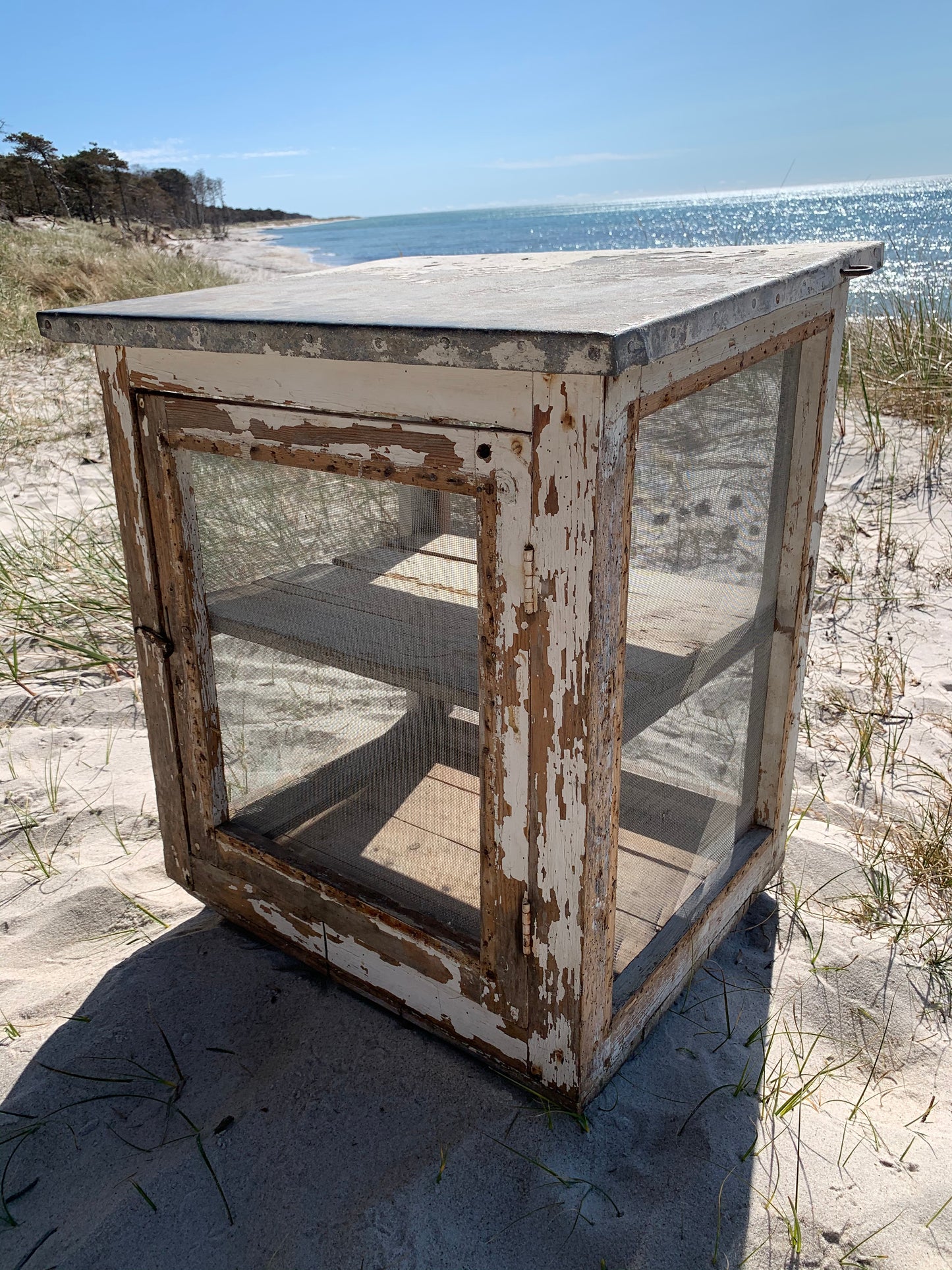 Fliegenschrank