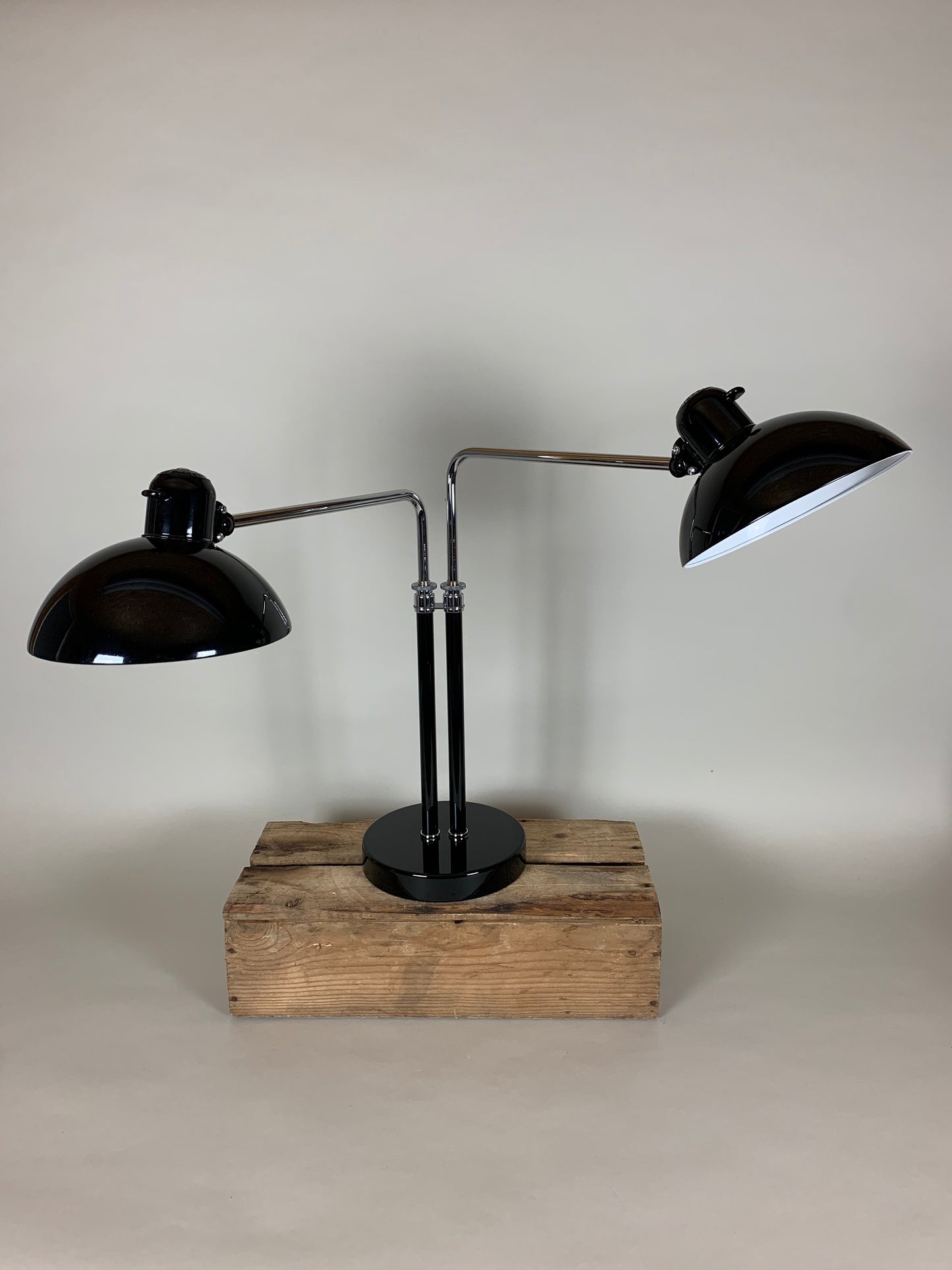 Kaiser Idell 6580 - Doppelte Tischlampe