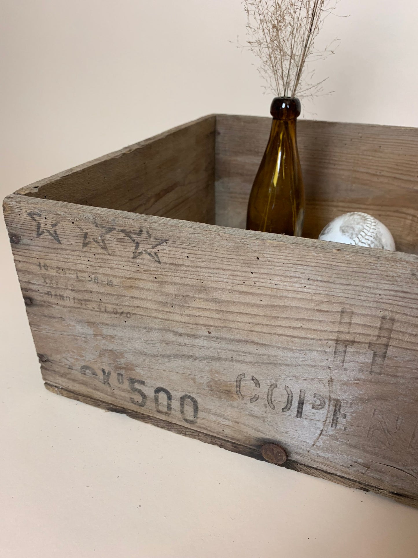 Holzkiste mit schönem Text
