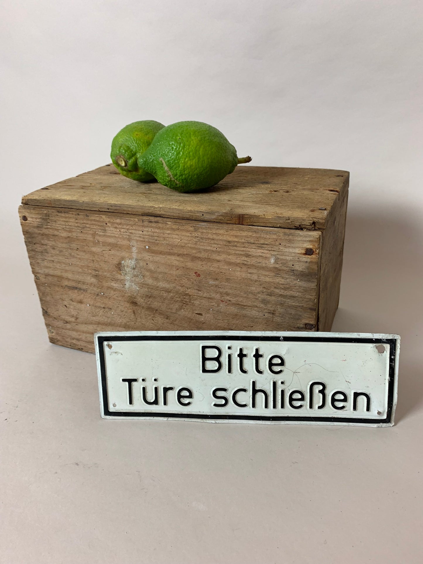 Kleines deutsches Schild