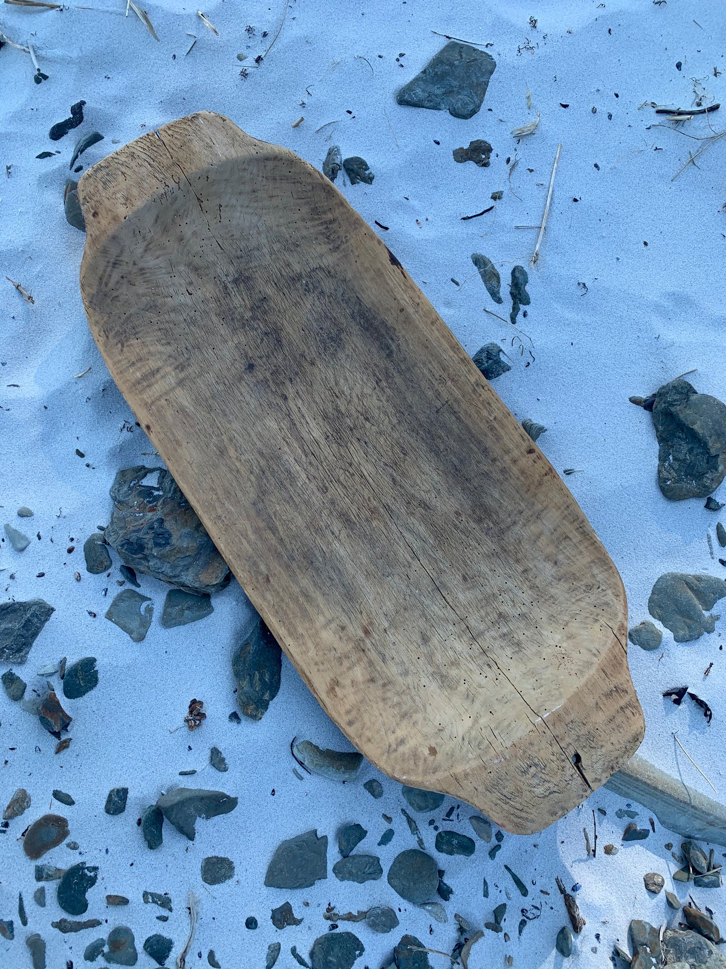 Schöne alte Holzschale