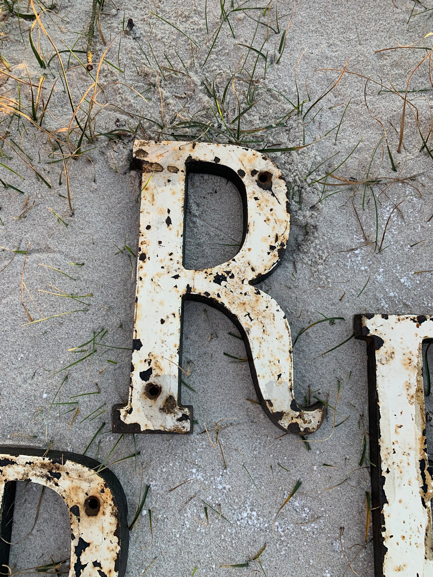 Brief - R