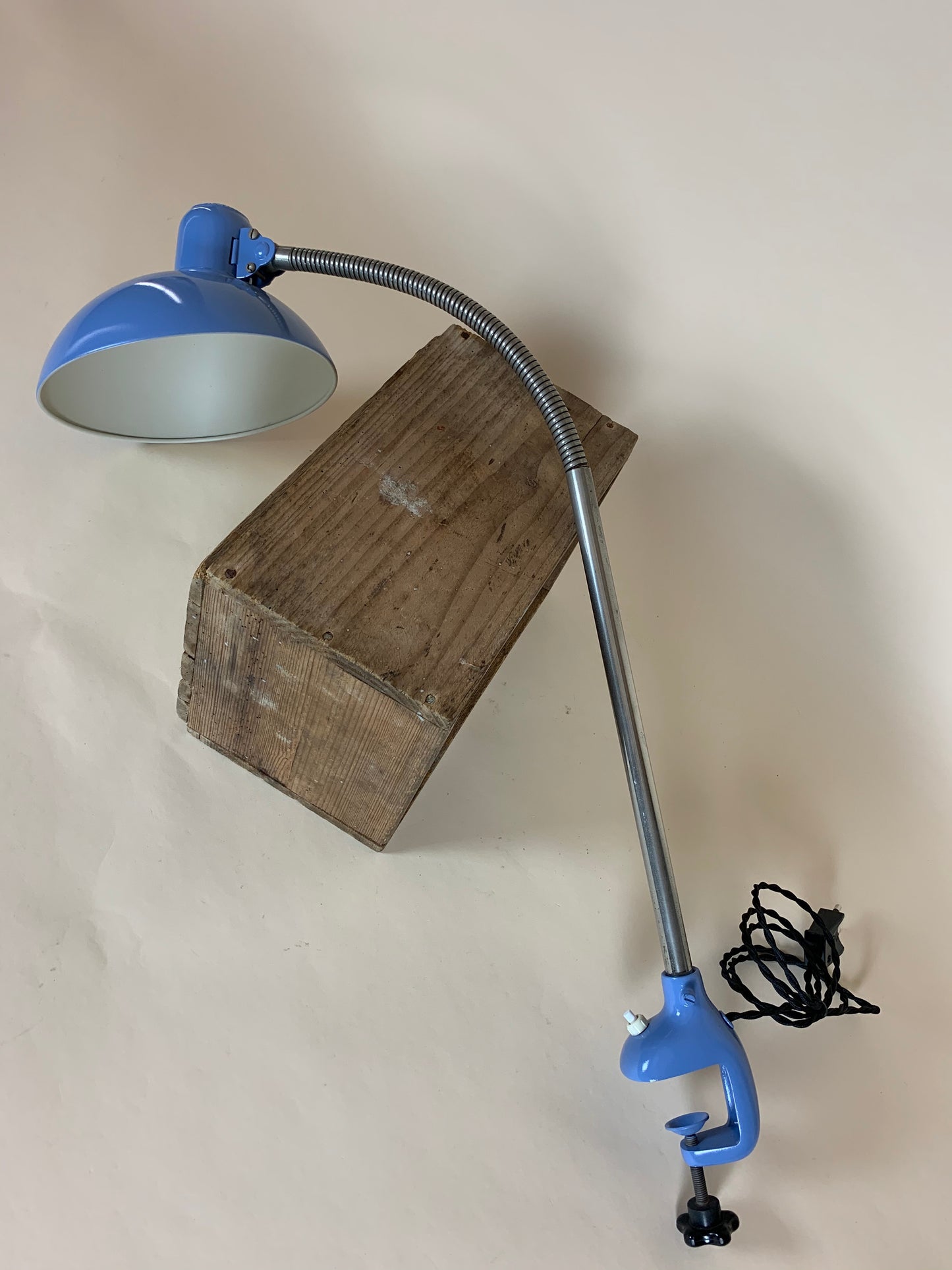 Kaiser Idell 6740 - Taubenblau