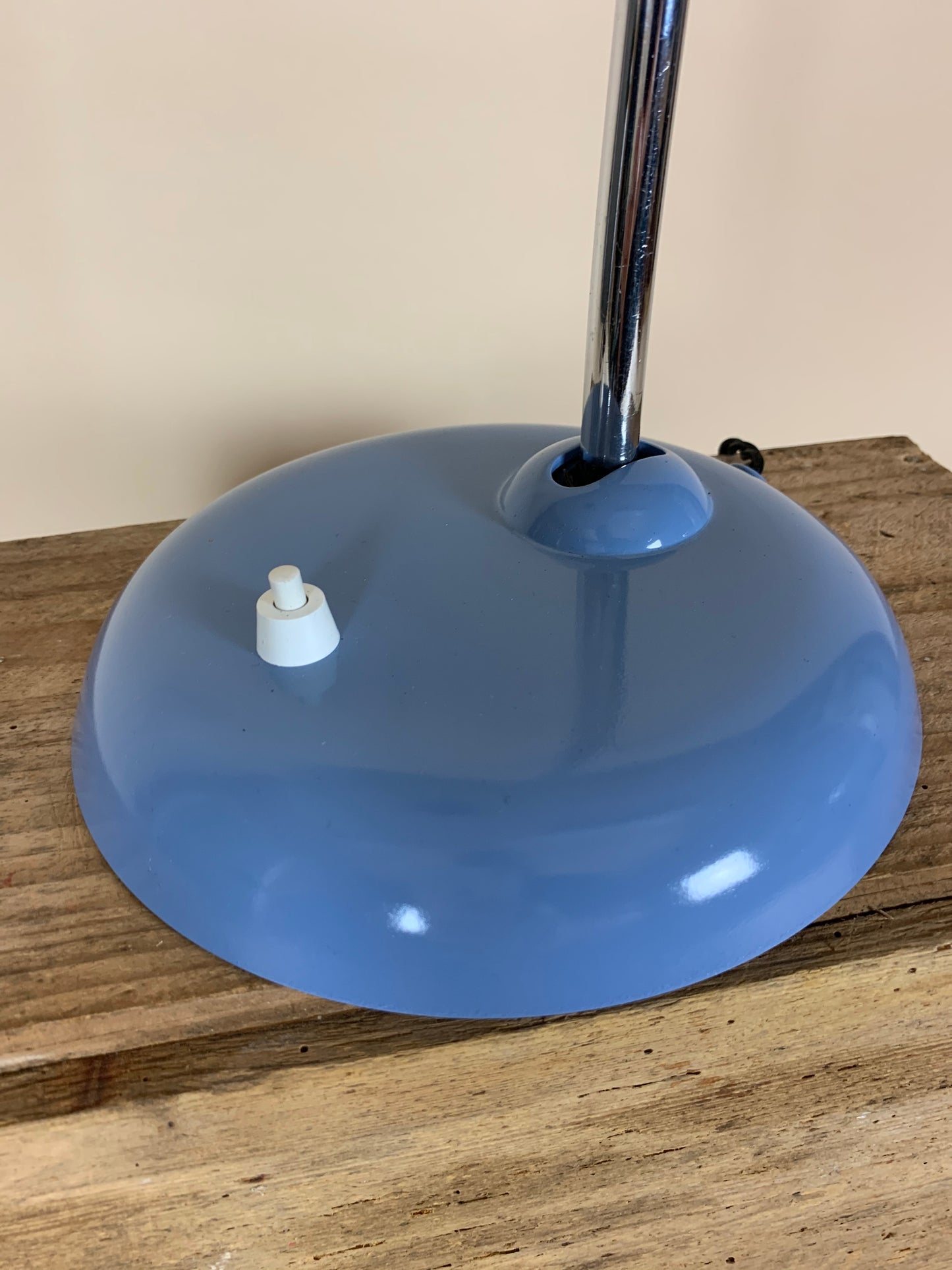 Kaiser Idell 6786 - Taubenblau