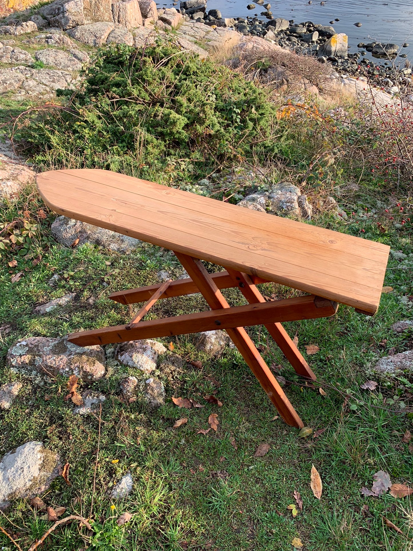 Bügelbrett aus Holz