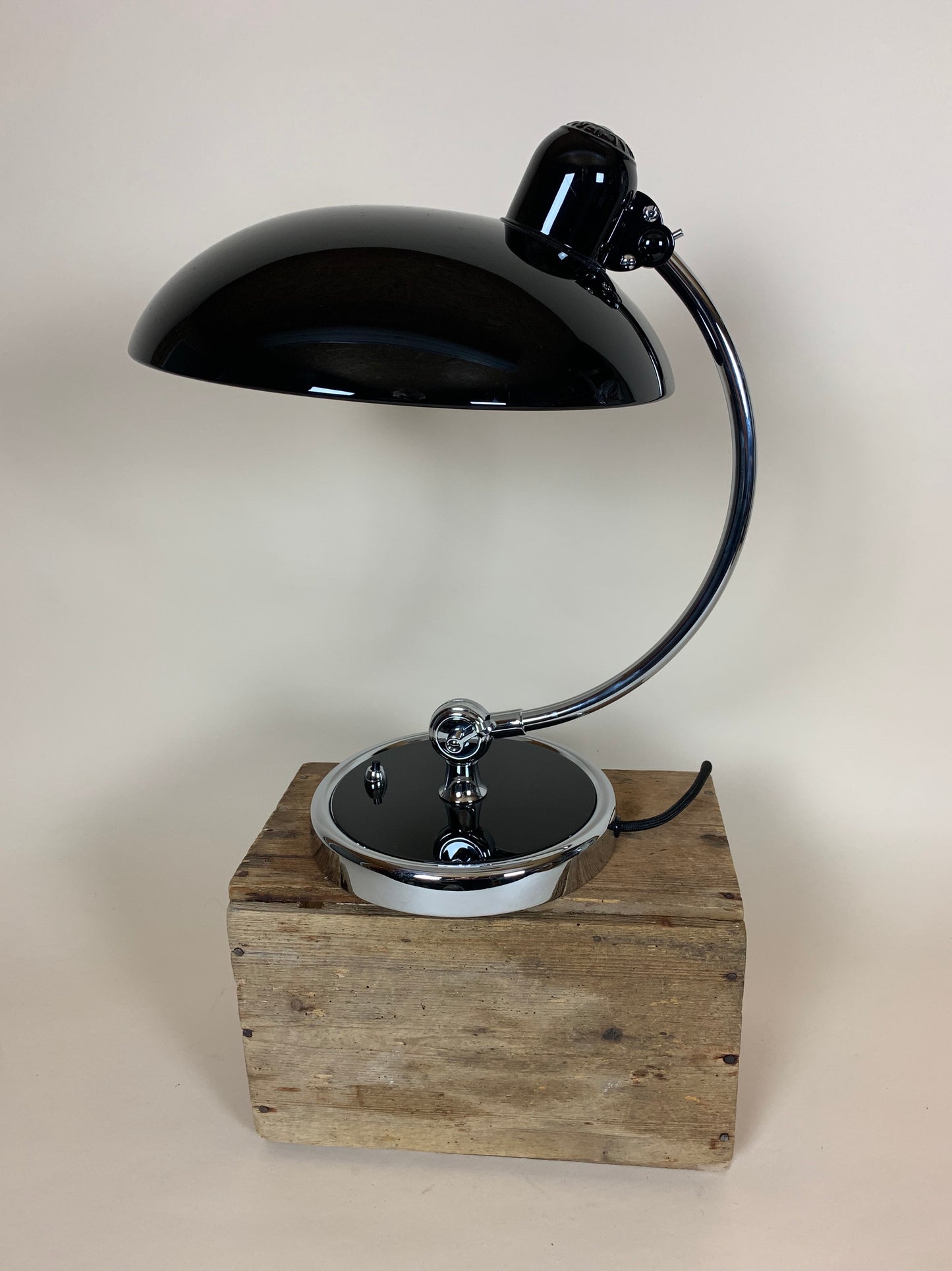 Kaiser Idell Tischlampe