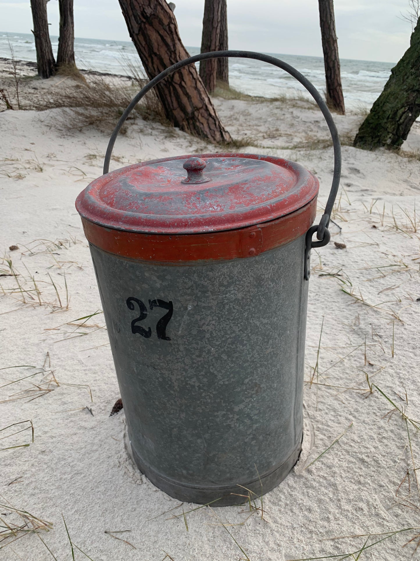 Dekorativer Feuereimer mit Deckel - Nr. 27