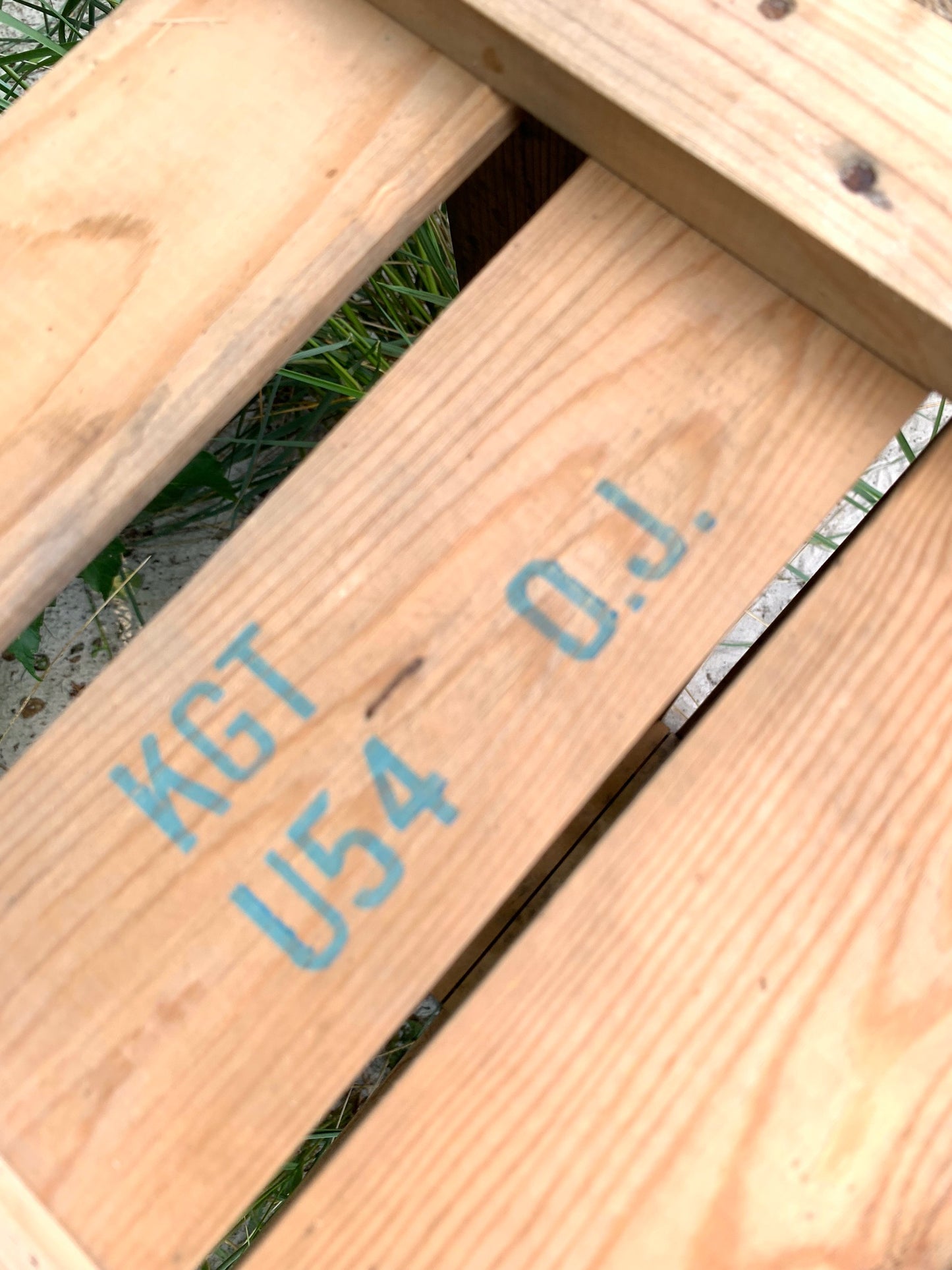 Obstkiste aus Holz mit schönem Schriftzug